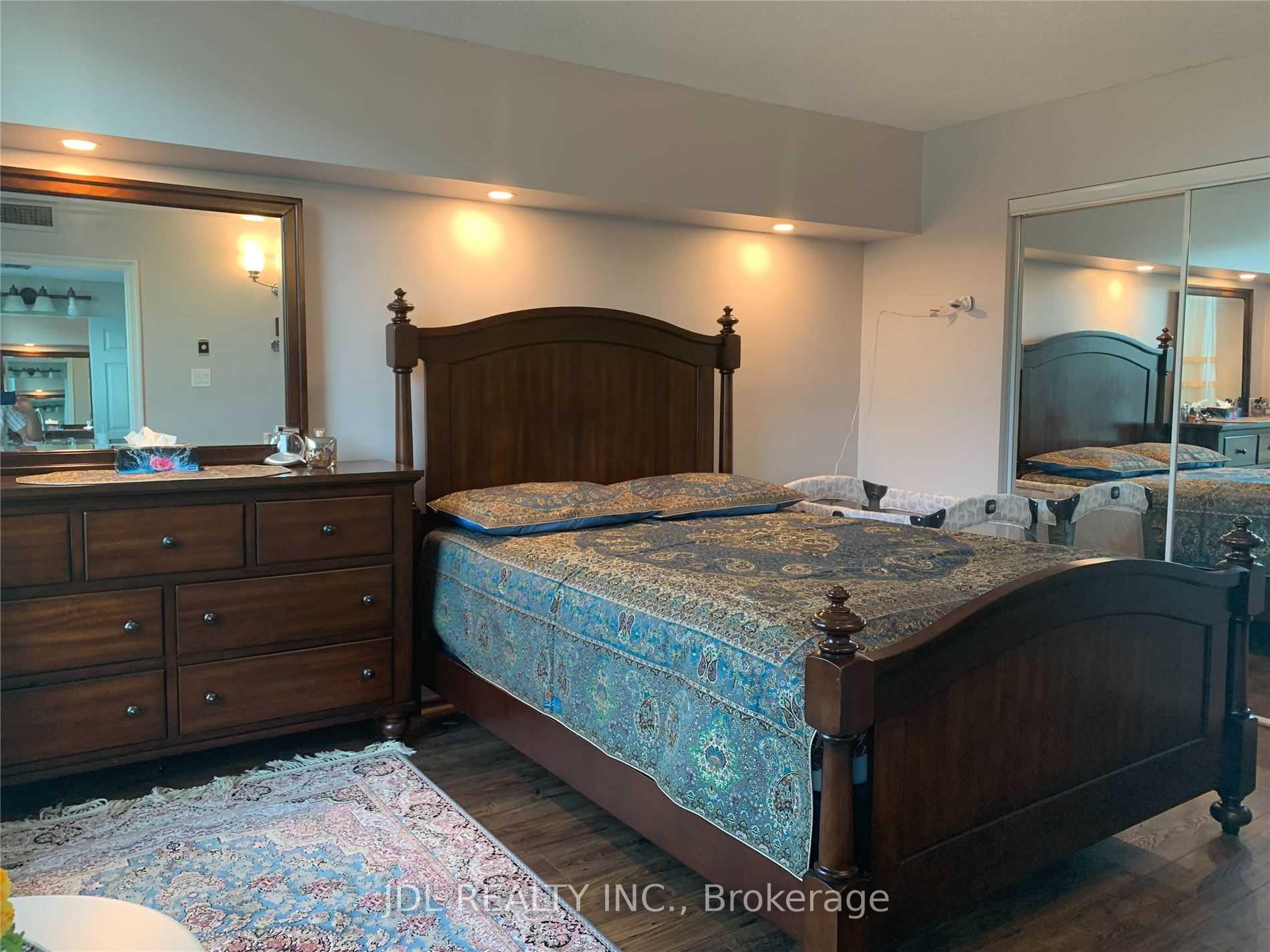 Photo 11 of Unit 811, 7805 Bayview Avenue, Markham, Aileen-Willowbrook — HOMEH