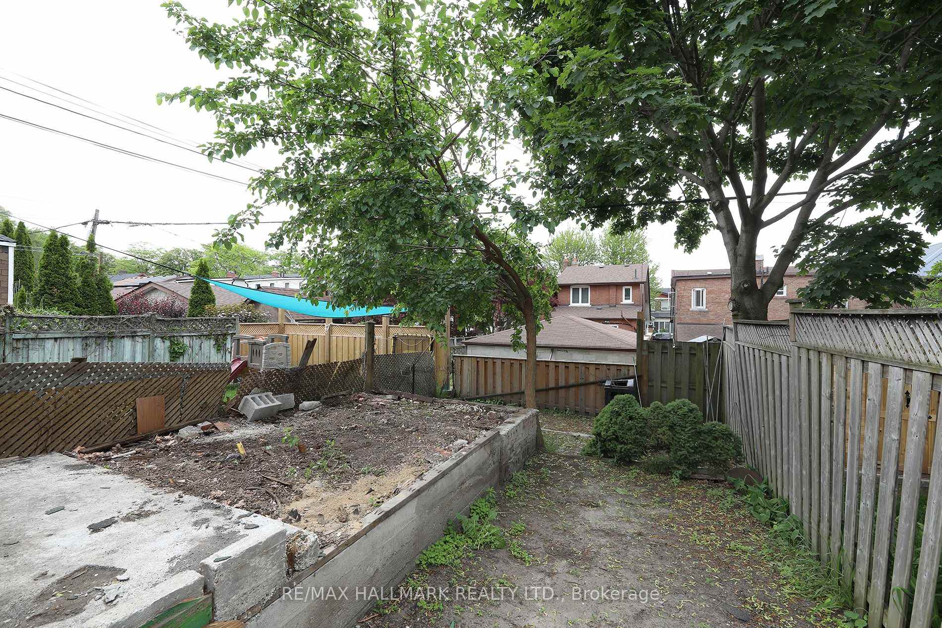 Photo 32 of 259 Wolverleigh Boulevard, Toronto, Danforth — HOMEH
