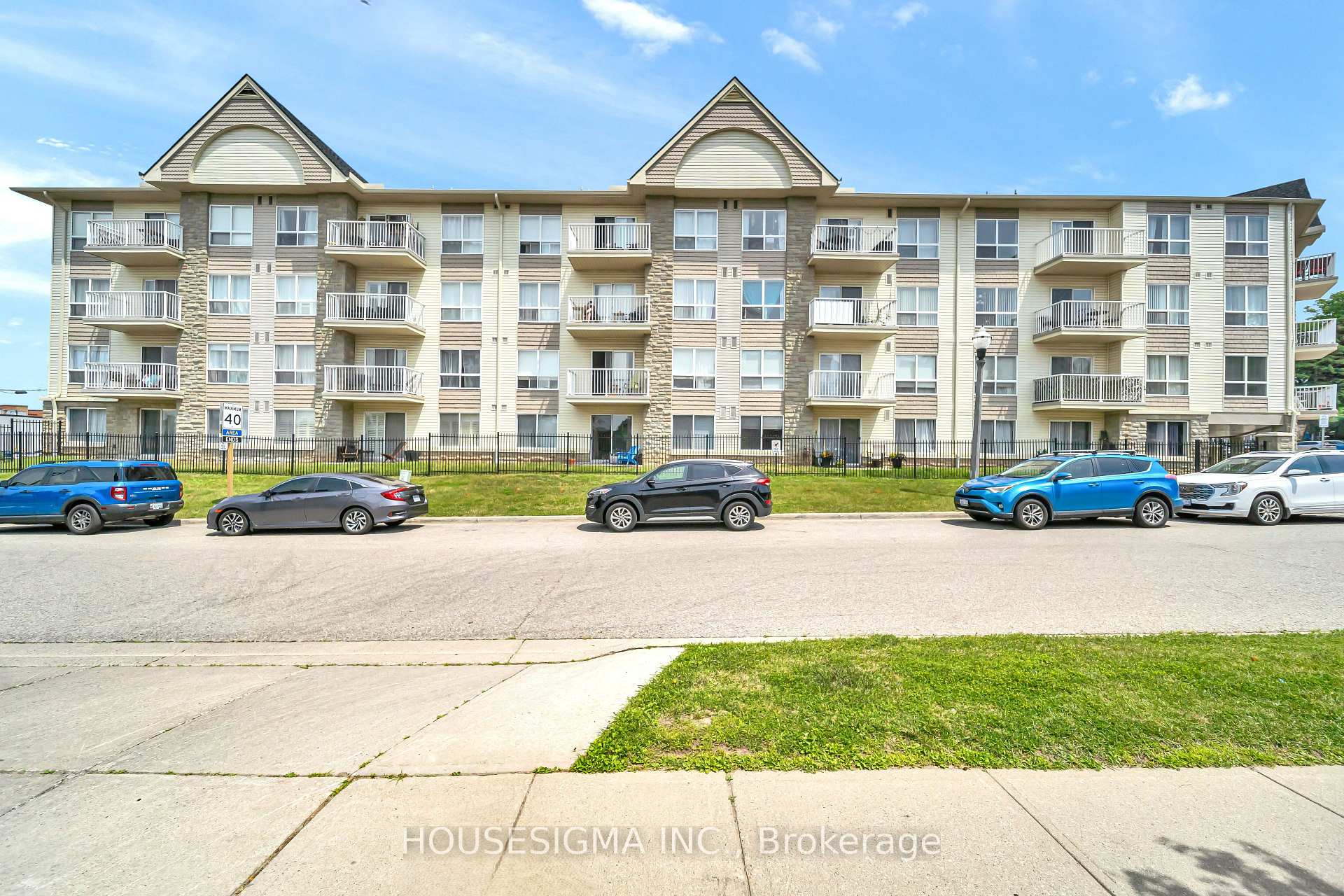 Photo 6 of Unit 207, 8 Harris Street, Cambridge, East Galt — HOMEH