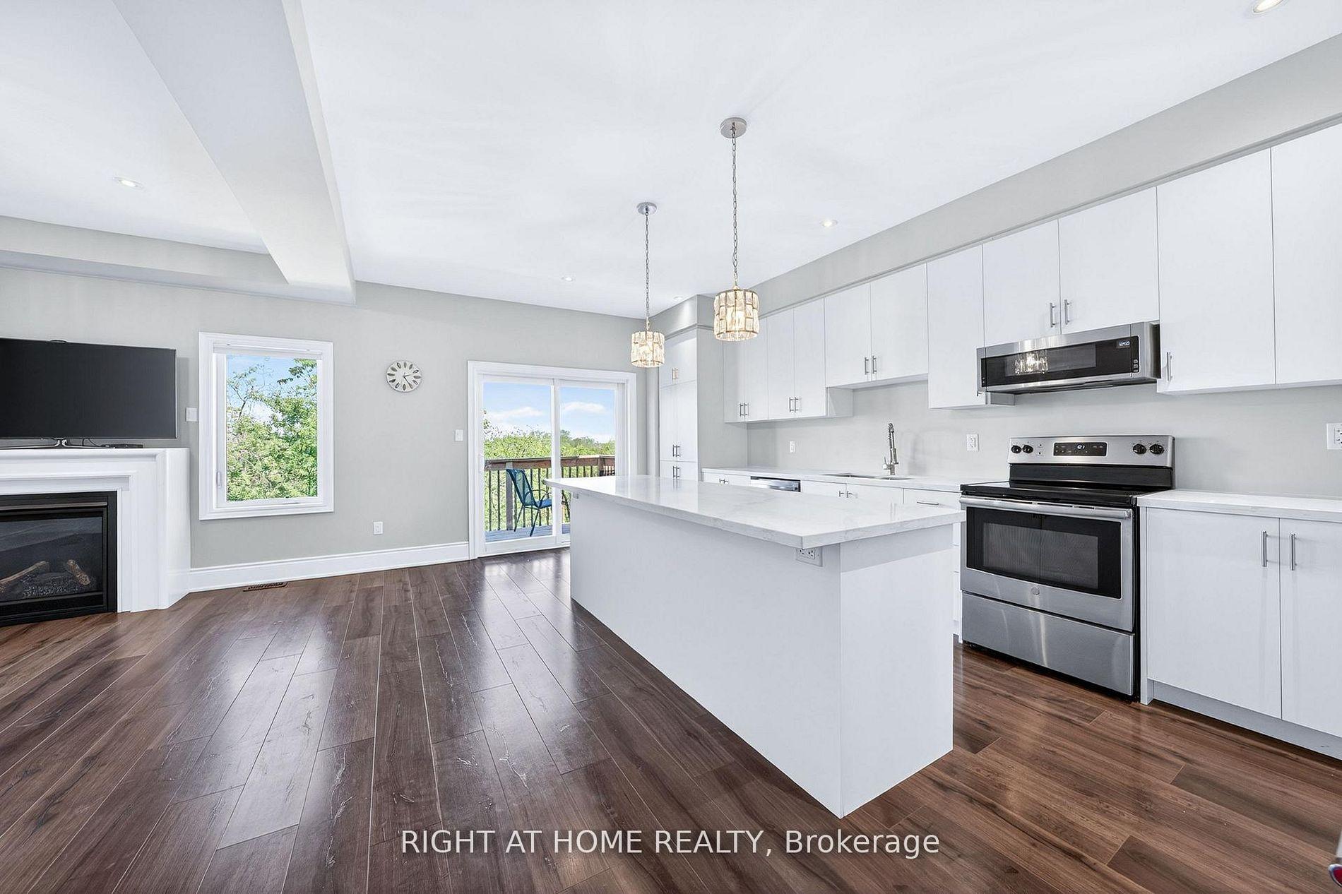 Photo 8 of 1160 Peelar Crescent, Innisfil, Lefroy — HOMEH