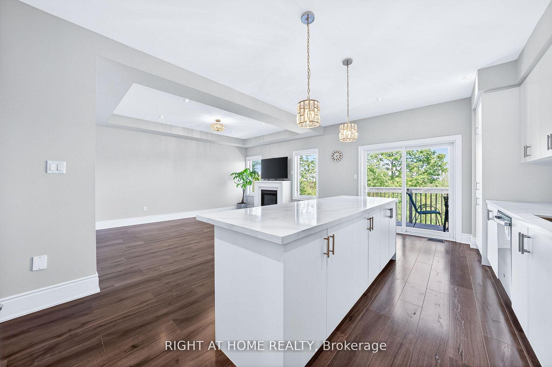 Photo 10 of 1160 Peelar Crescent, Innisfil, Lefroy — HOMEH