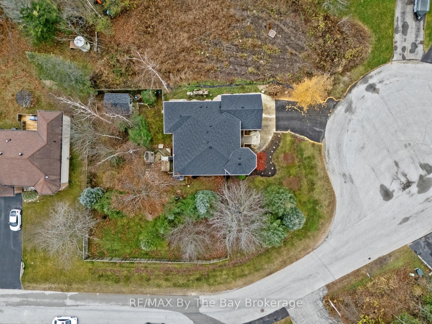 Photo 3 of 6 Deerrun Place, Wasaga Beach — HOMEH