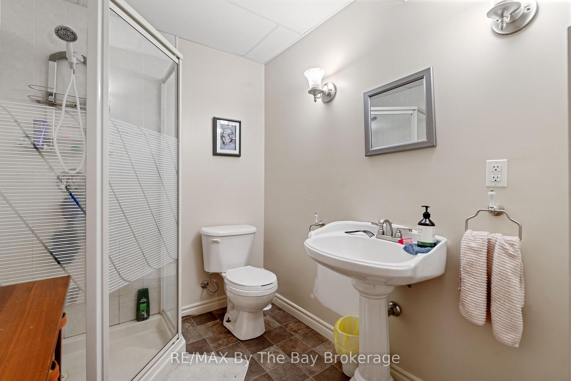 Photo 38 of 6 Deerrun Place, Wasaga Beach — HOMEH