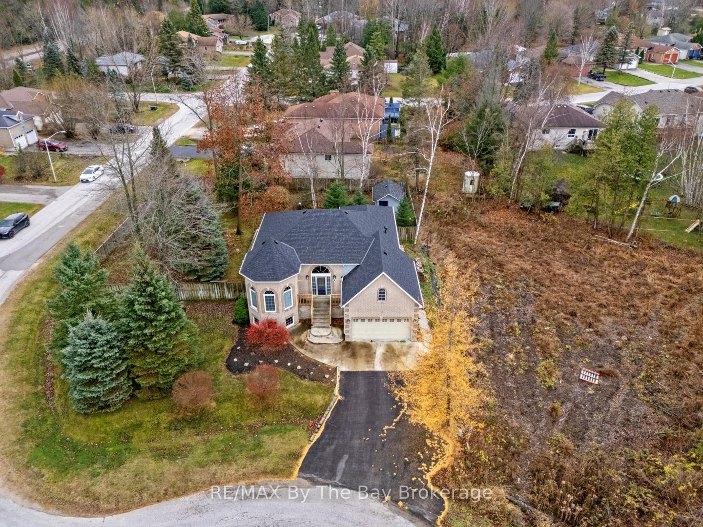 Photo 54 of 6 Deerrun Place, Wasaga Beach — HOMEH