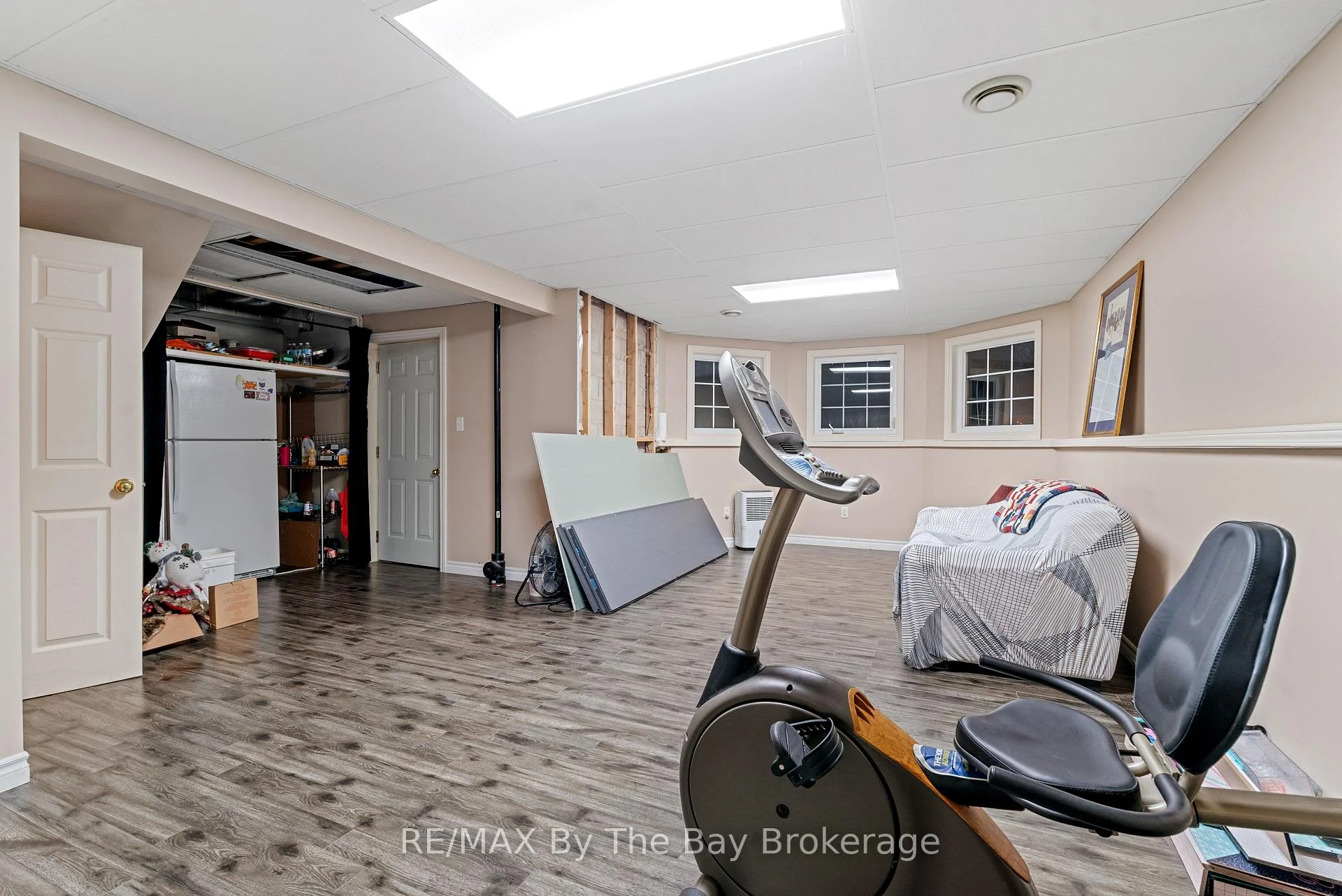Photo 42 of 6 Deerrun Place, Wasaga Beach — HOMEH