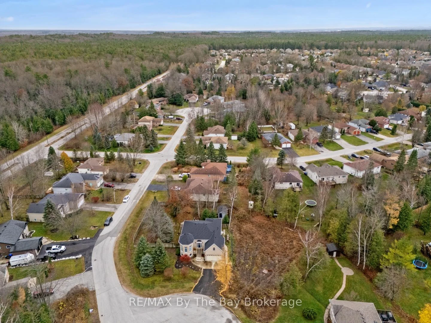 Photo 53 of 6 Deerrun Place, Wasaga Beach — HOMEH