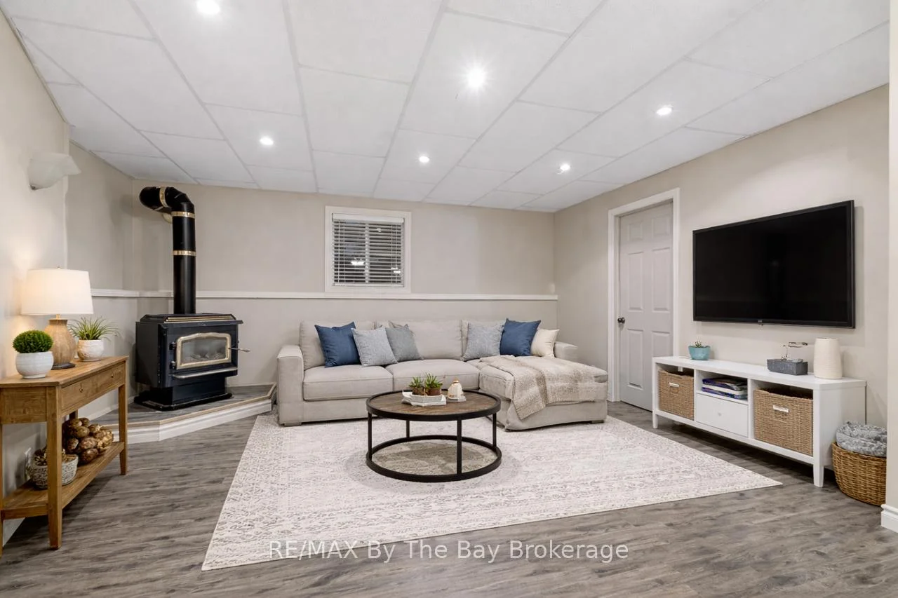 Photo 61 of 6 Deerrun Place, Wasaga Beach — HOMEH