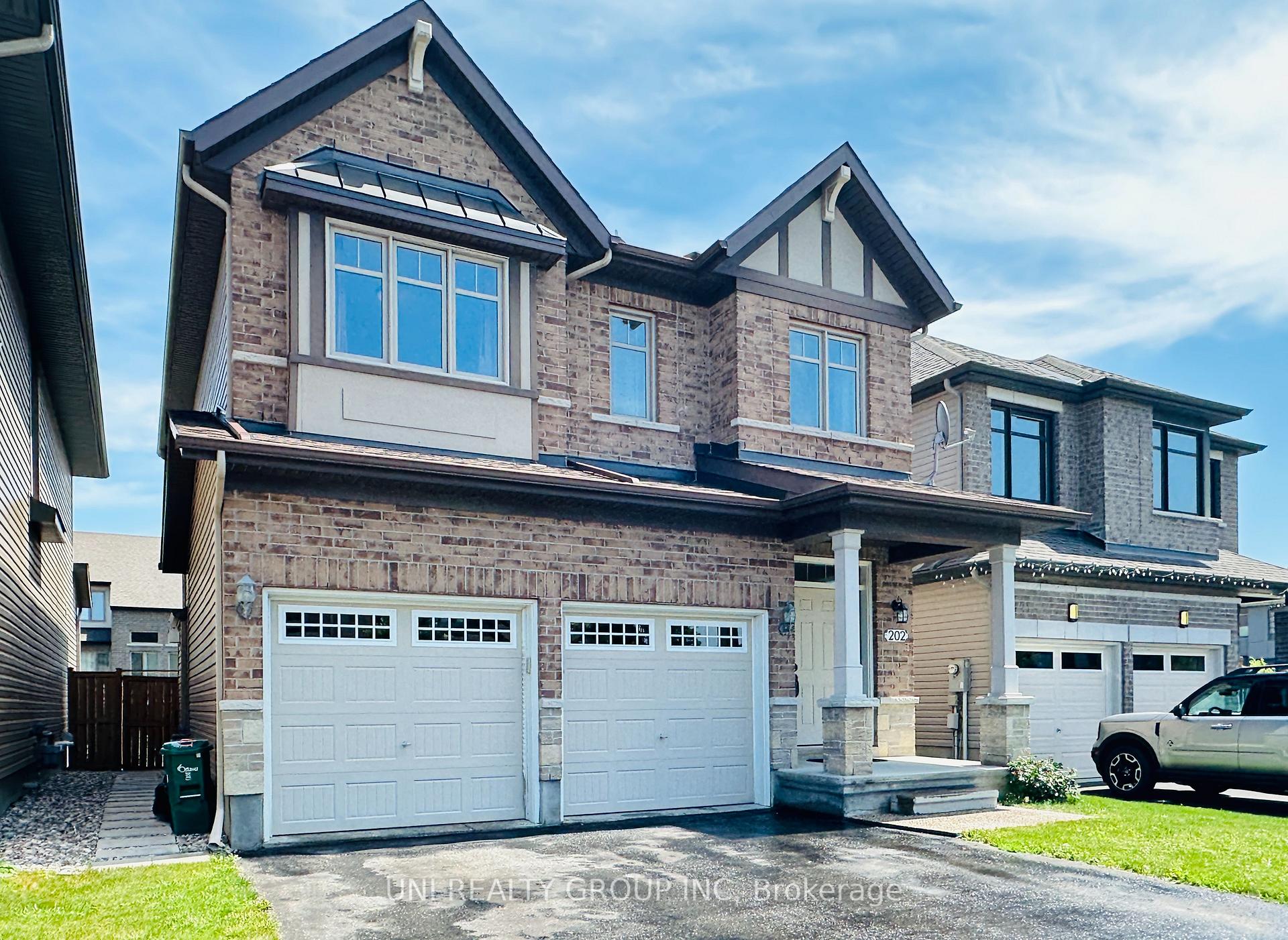 Photo 2 of 202 Mareth Way, Ottawa, Riverside South/Gloucester Glen — HOMEH