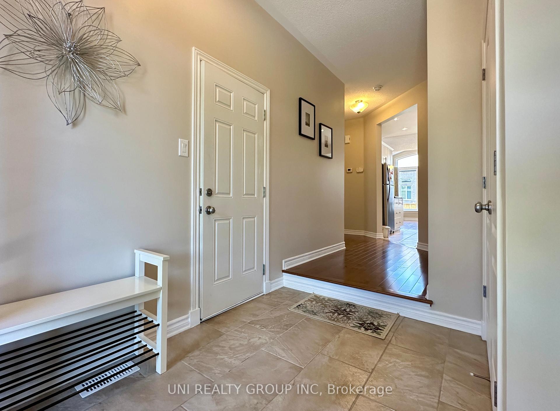 Photo 9 of 202 Mareth Way, Ottawa, Riverside South/Gloucester Glen — HOMEH