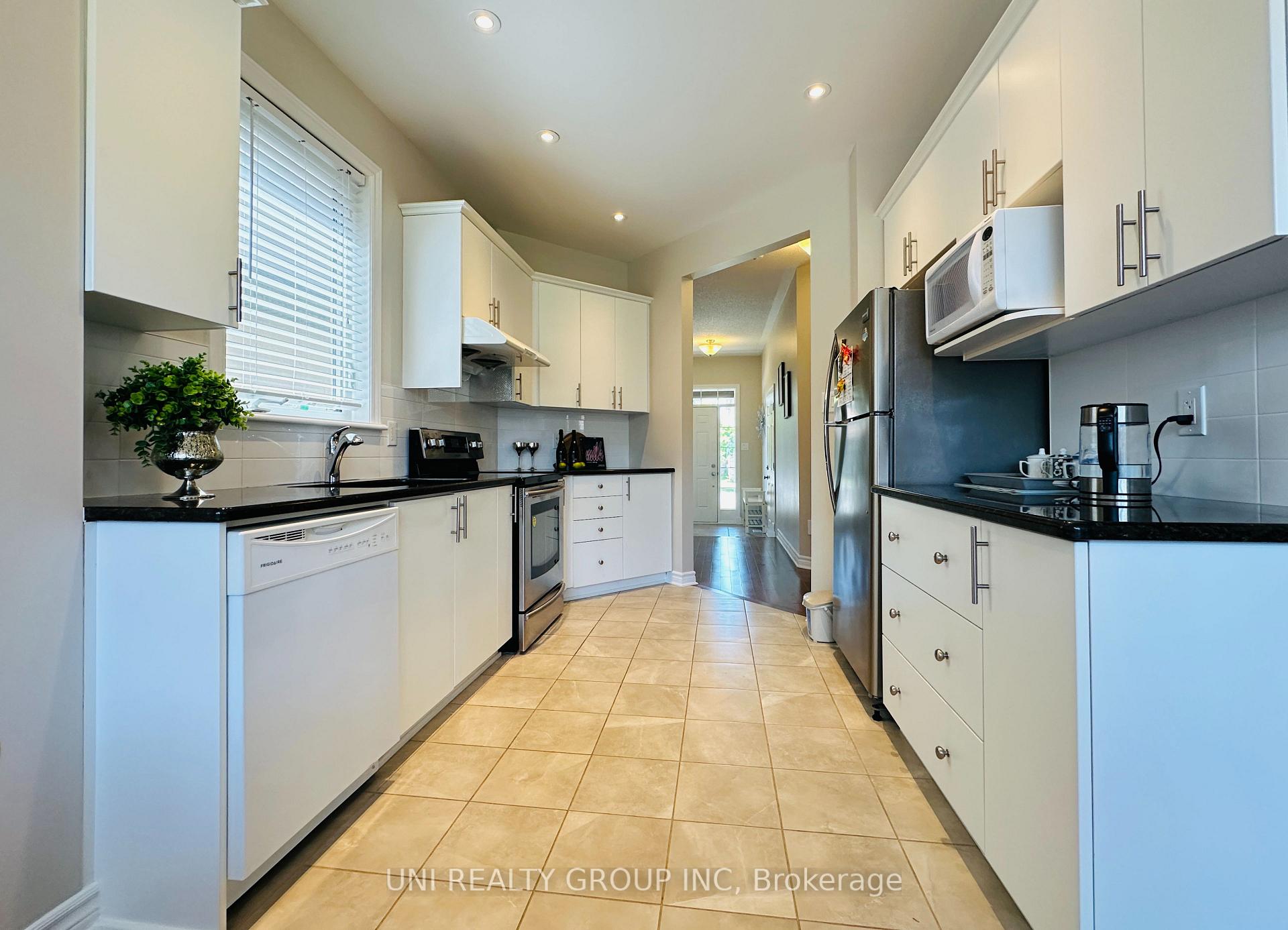 Photo 12 of 202 Mareth Way, Ottawa, Riverside South/Gloucester Glen — HOMEH