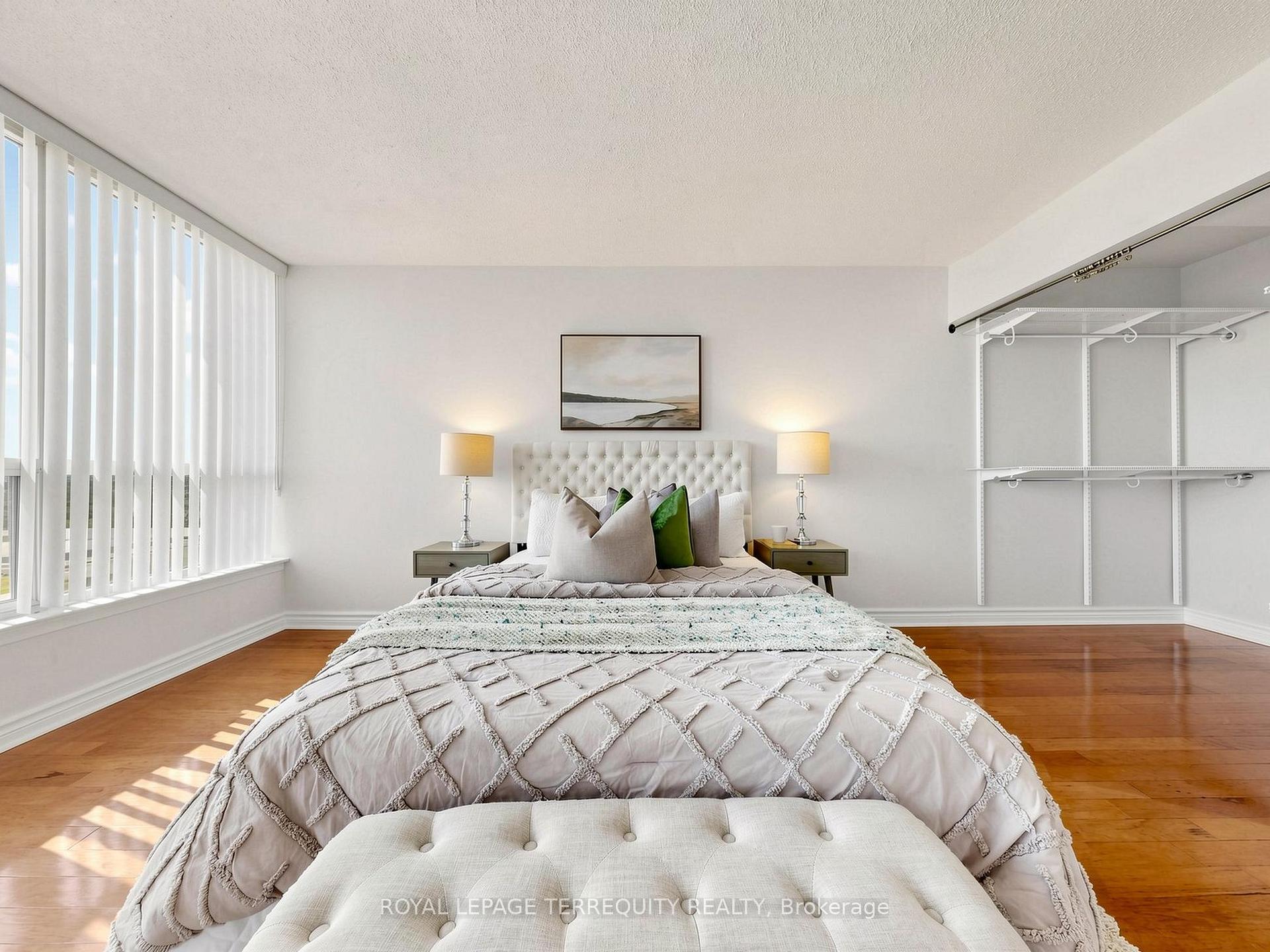 Photo 22 of Unit 1218, 1880 Valley Farm Road, Pickering, Town Centre — HOMEH