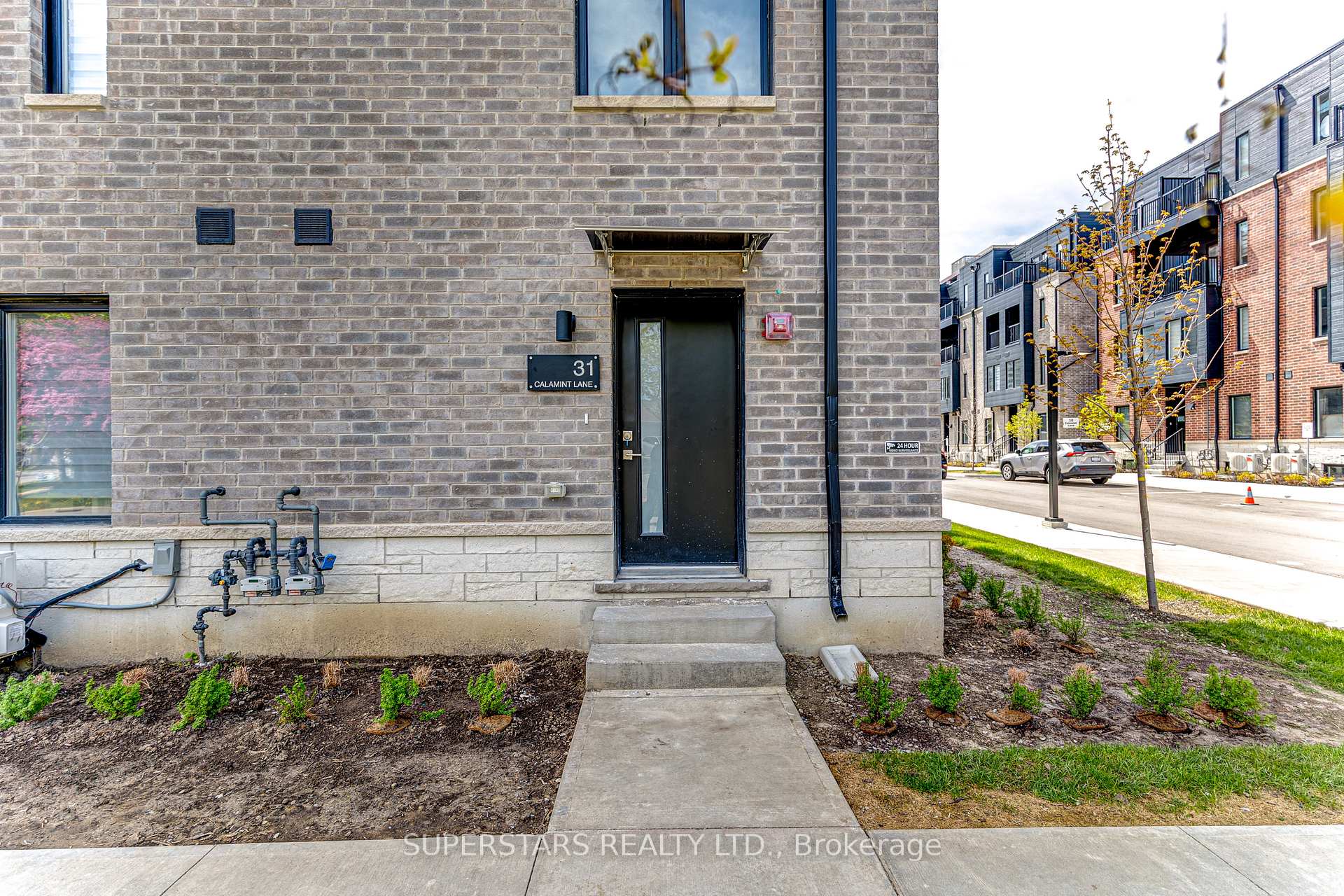 Photo 3 of 31 Calamint Lane, Scarborough, L'Amoreaux — HOMEH