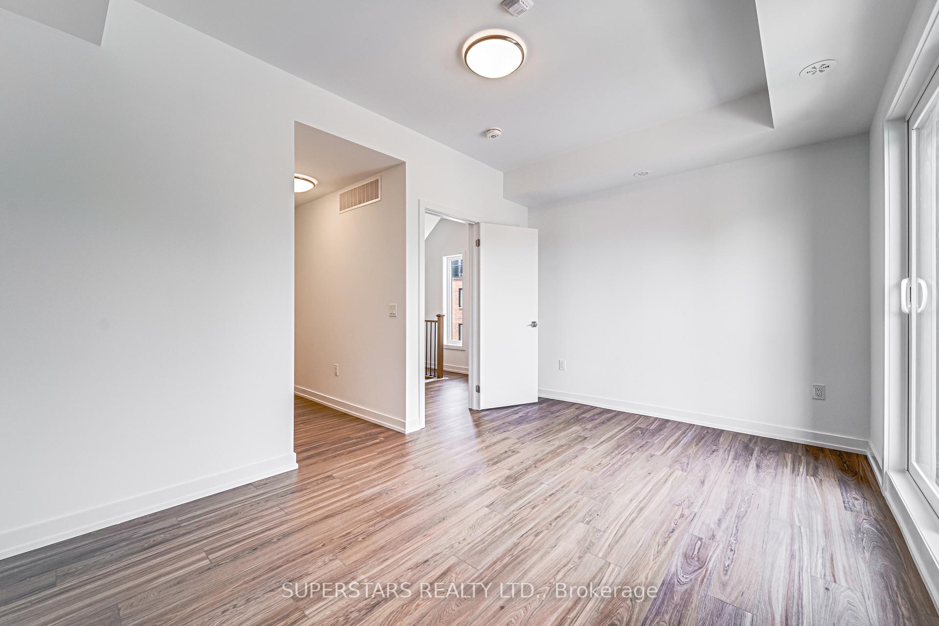 Photo 18 of 31 Calamint Lane, Scarborough, L'Amoreaux — HOMEH