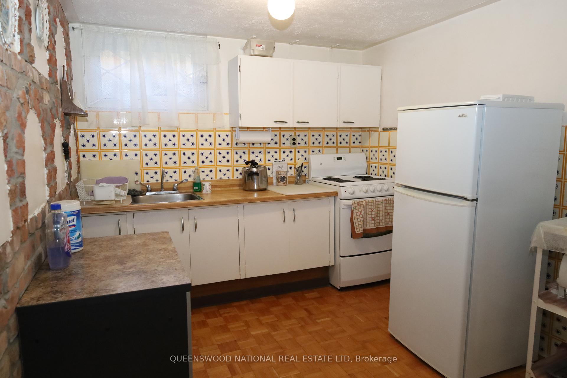 Photo 24 of 1261 Brookline Avenue, Ottawa, Ellwood — HOMEH