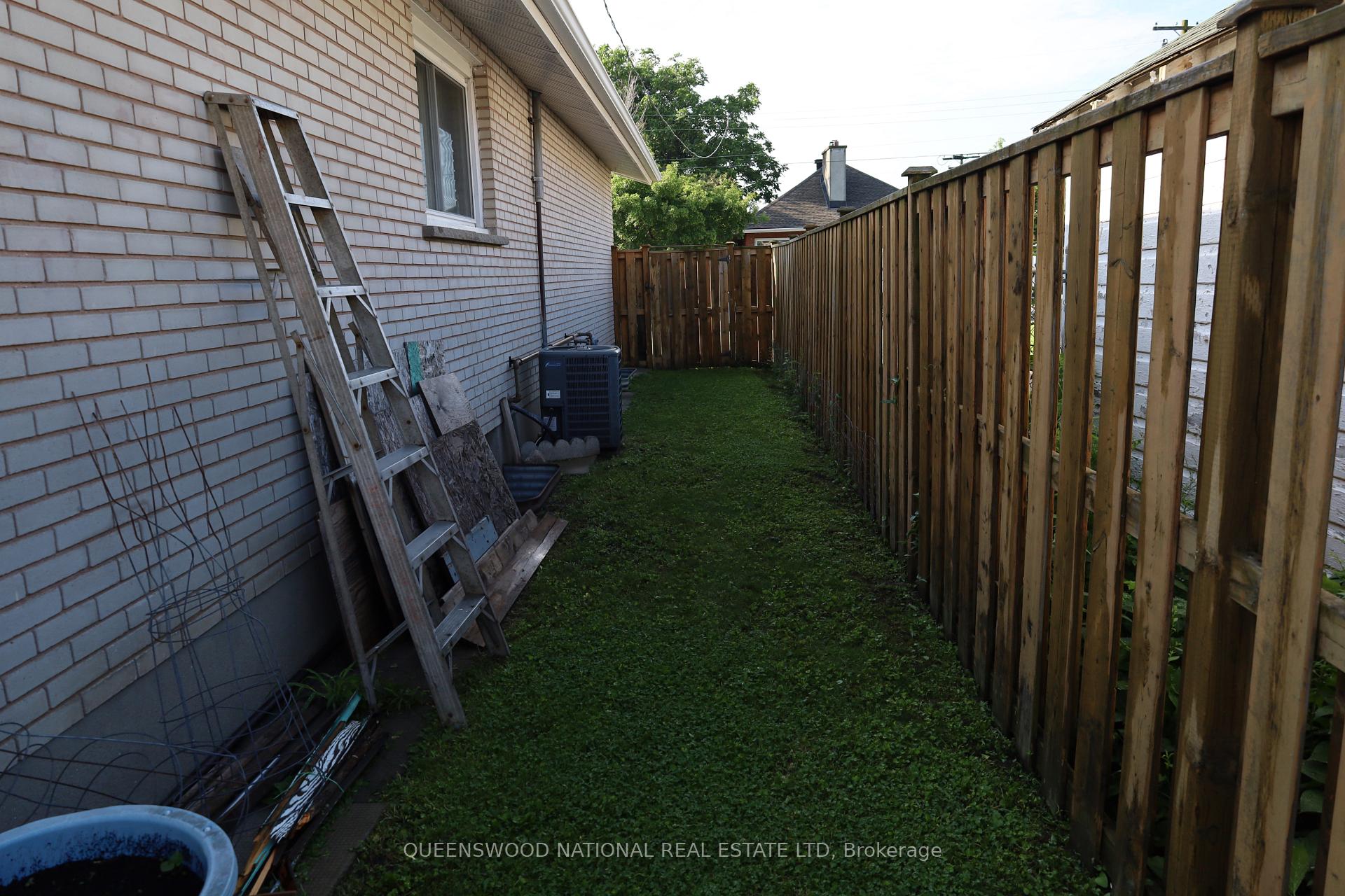 Photo 35 of 1261 Brookline Avenue, Ottawa, Ellwood — HOMEH