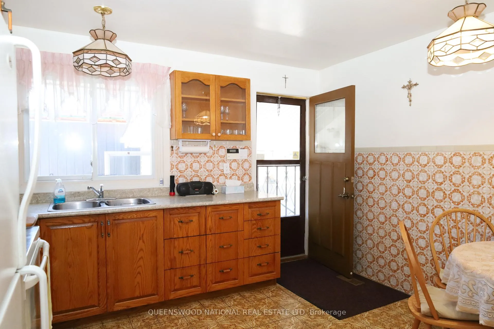 Photo 41 of 1261 Brookline Avenue, Ottawa, Ellwood — HOMEH