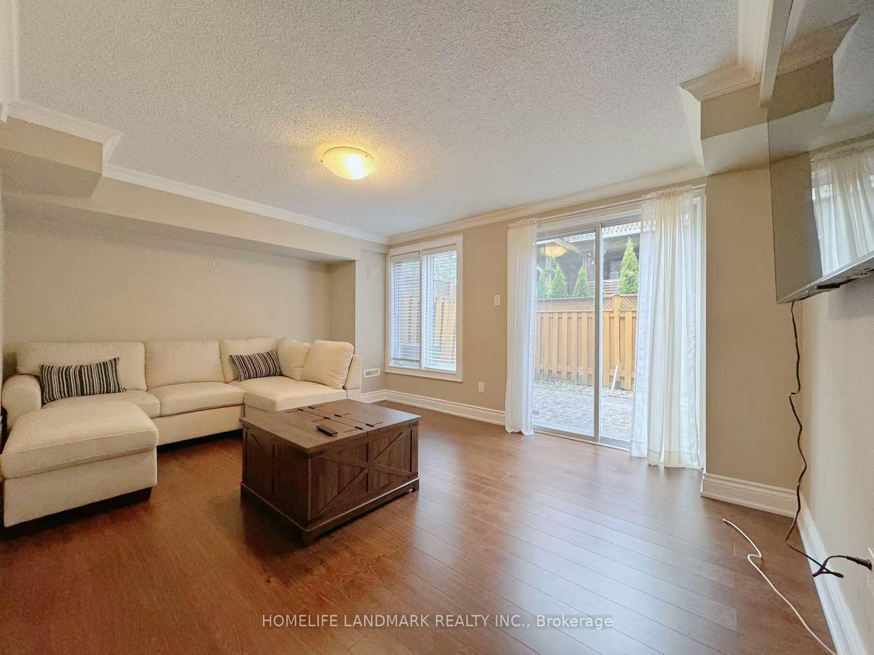 Photo 12 of 54 Bluewater Court, Etobicoke, Mimico — HOMEH