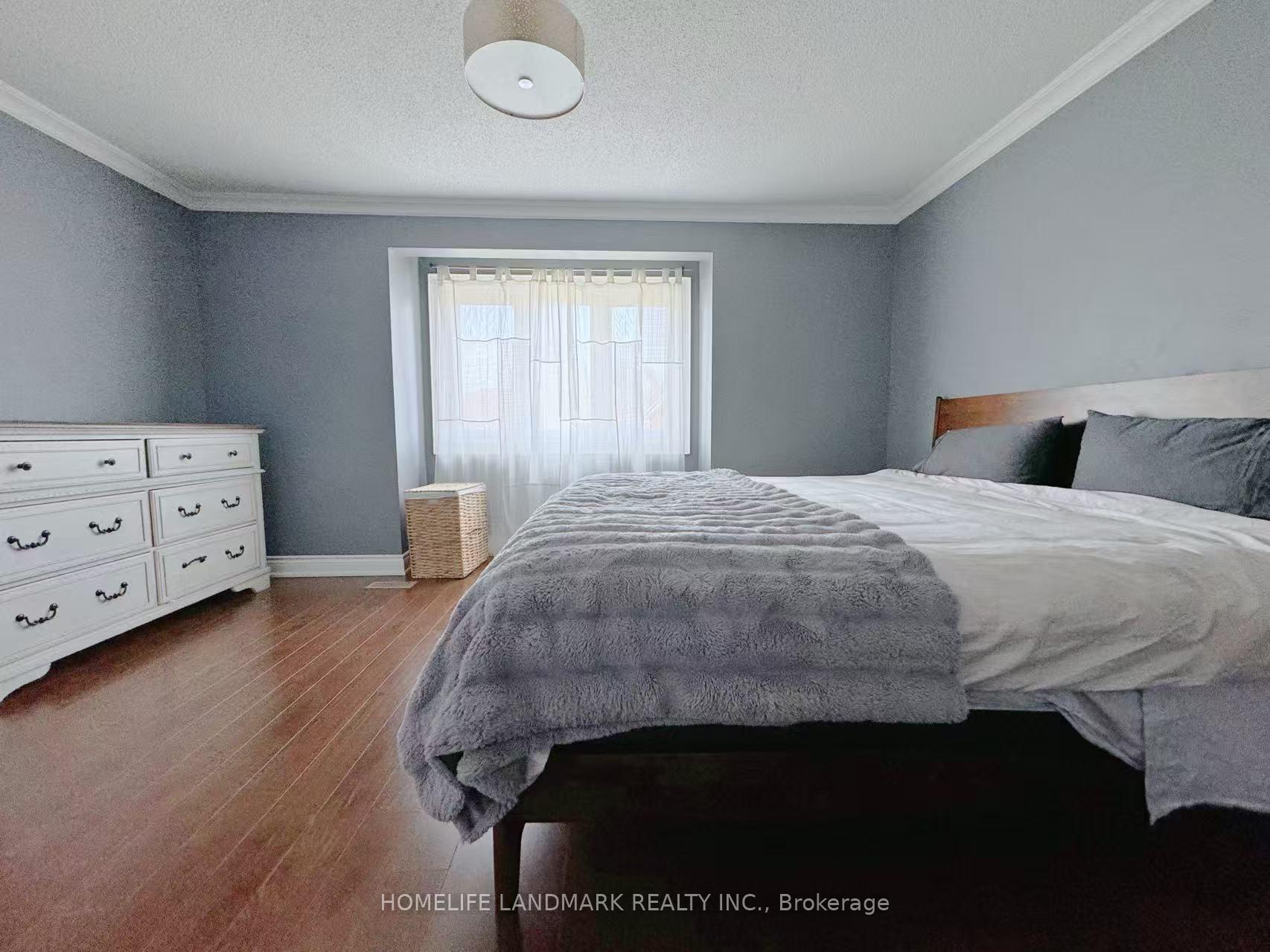 Photo 20 of 54 Bluewater Court, Etobicoke, Mimico — HOMEH