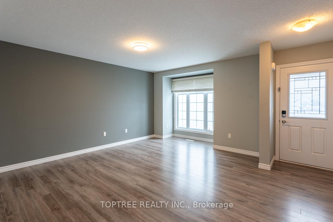 Photo 3 of Unit 59, 1061 Eagletrace Drive, London, North S — HOMEH