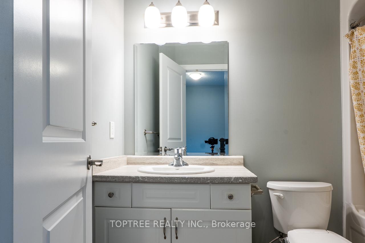Photo 17 of Unit 59, 1061 Eagletrace Drive, London, North S — HOMEH