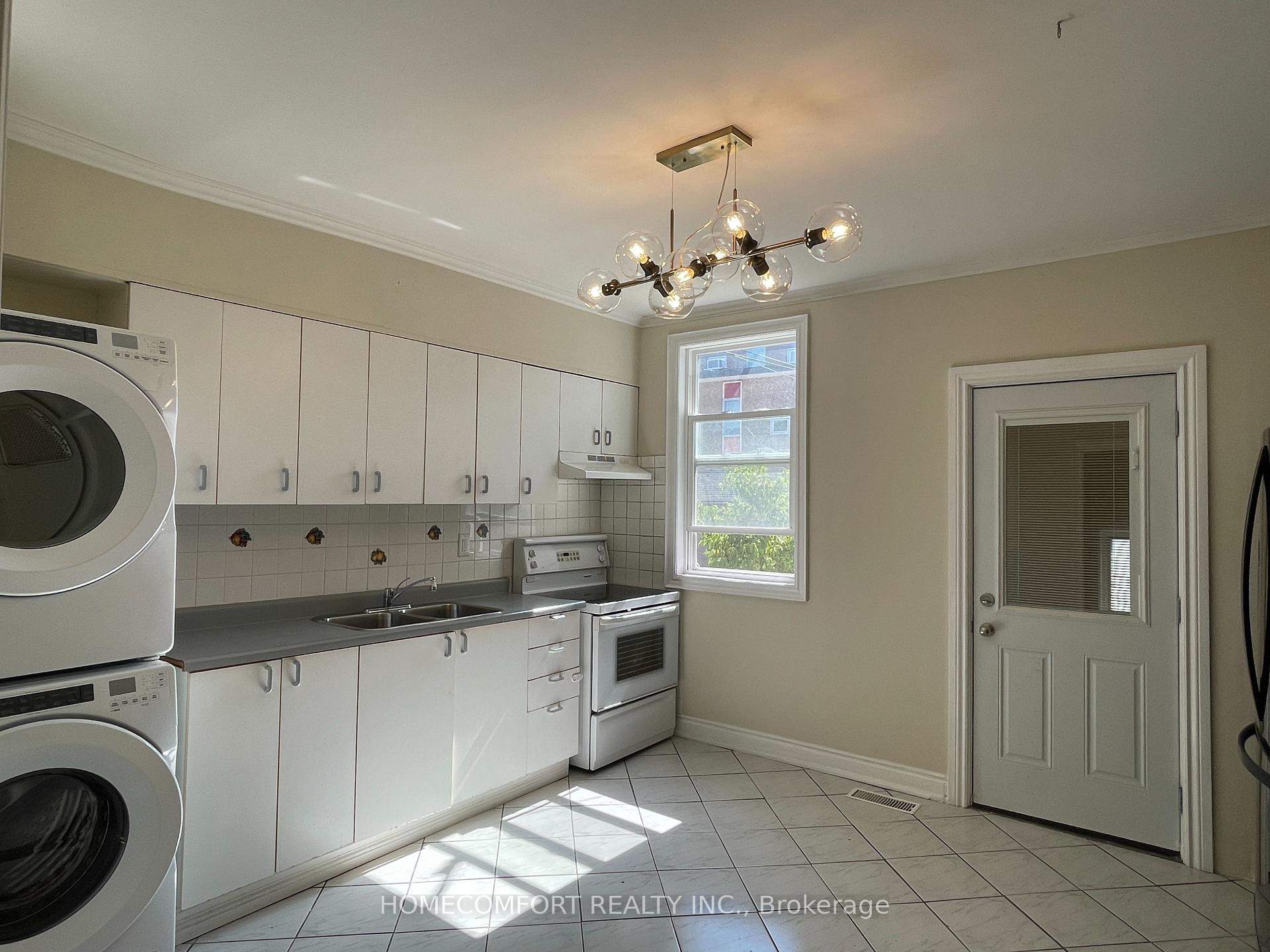 Photo 6 of Unit Main, 83 Hounslow Heath Road, Toronto, Weston-Pellam Park — HOMEH