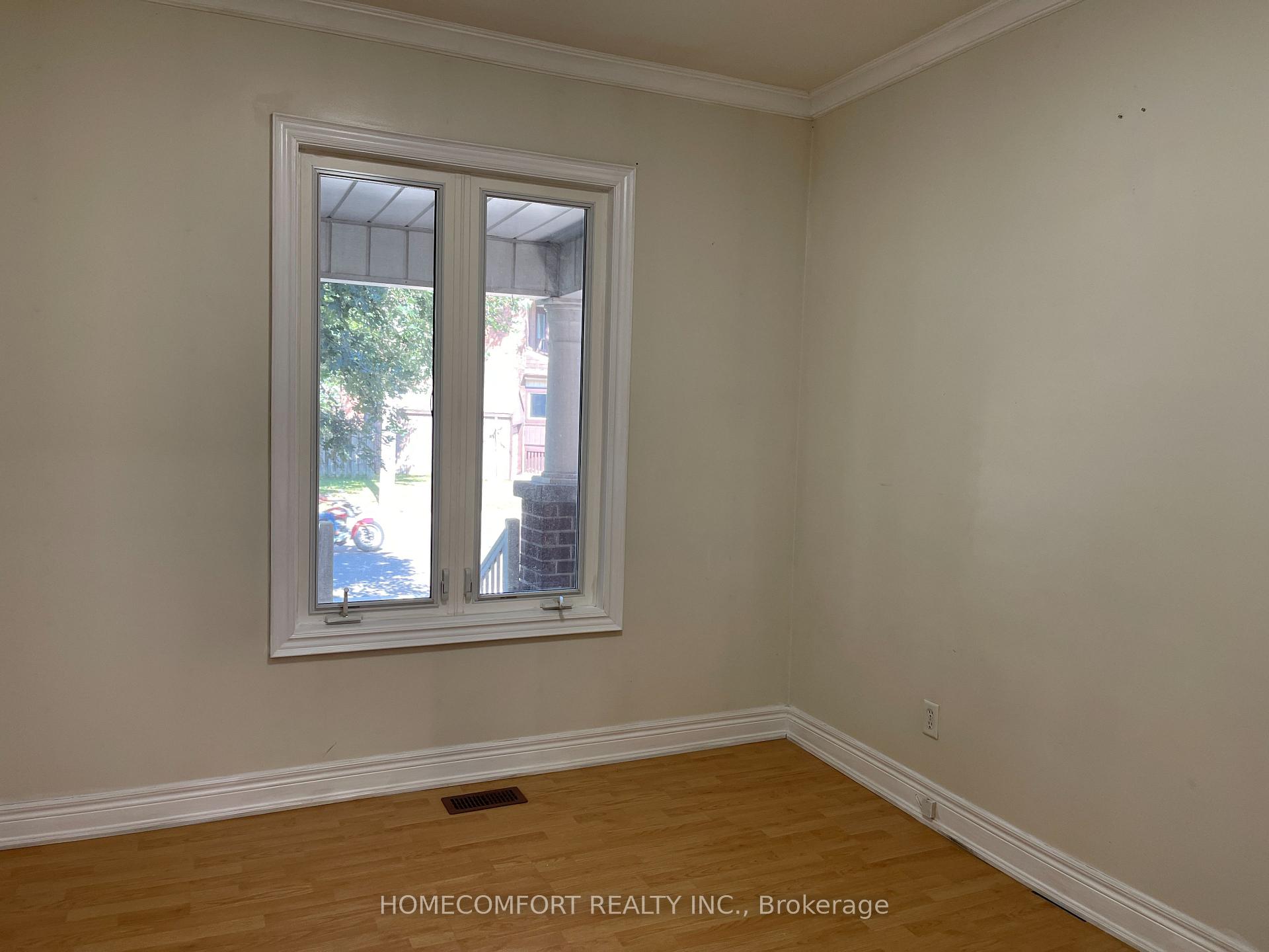 Photo 12 of Unit Main, 83 Hounslow Heath Road, Toronto, Weston-Pellam Park — HOMEH