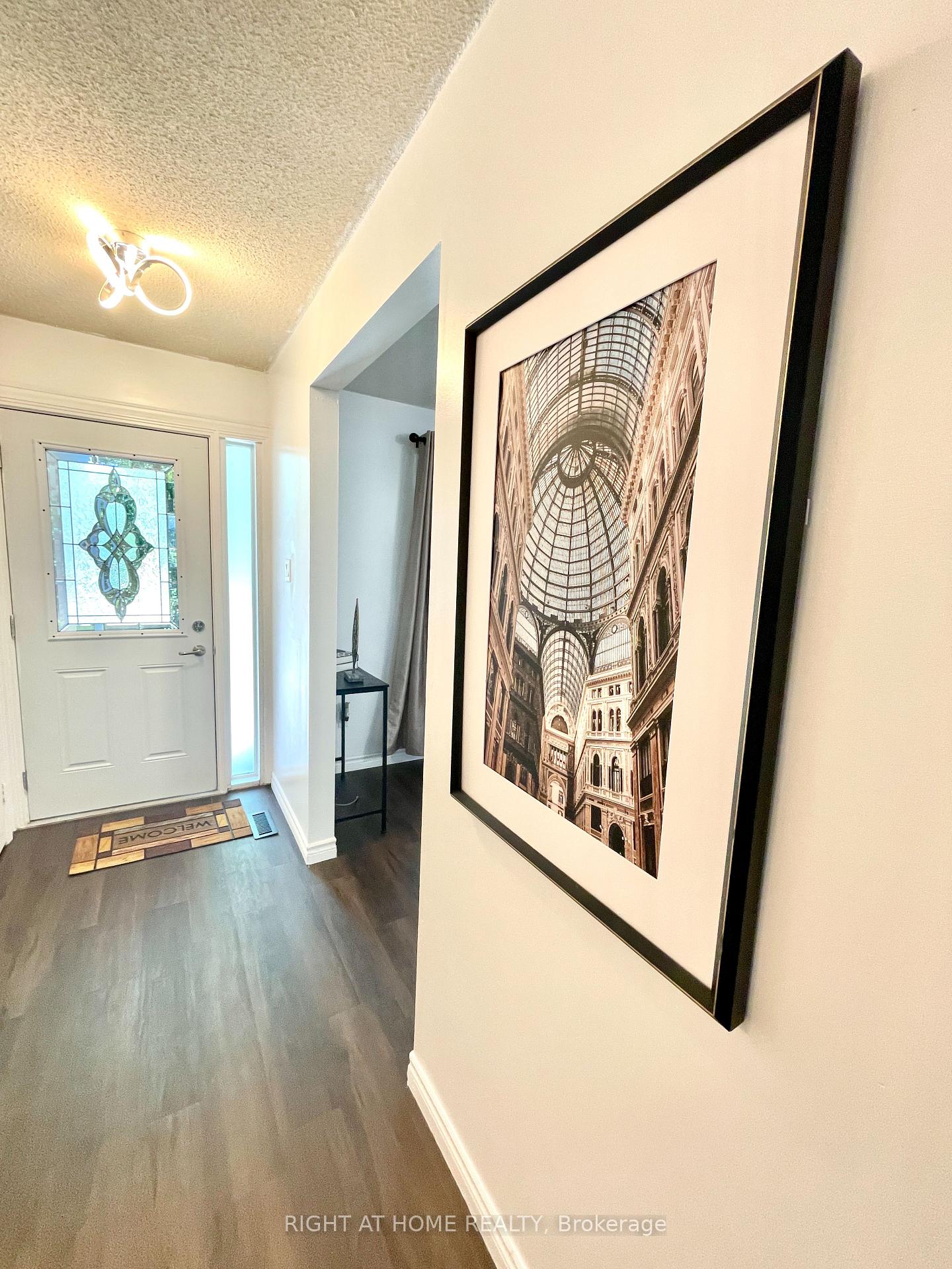 Photo 15 of 941 Victoria Street, Midland — HOMEH