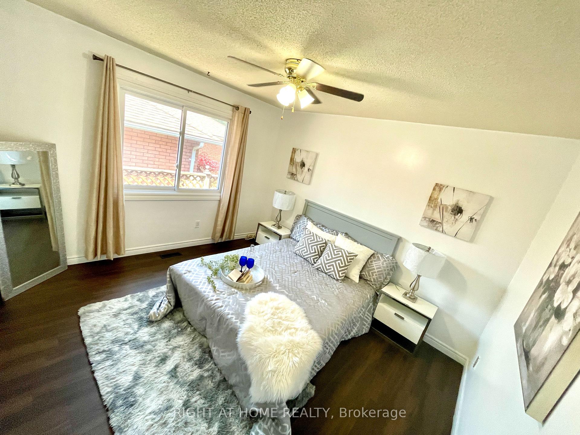 Photo 20 of 941 Victoria Street, Midland — HOMEH