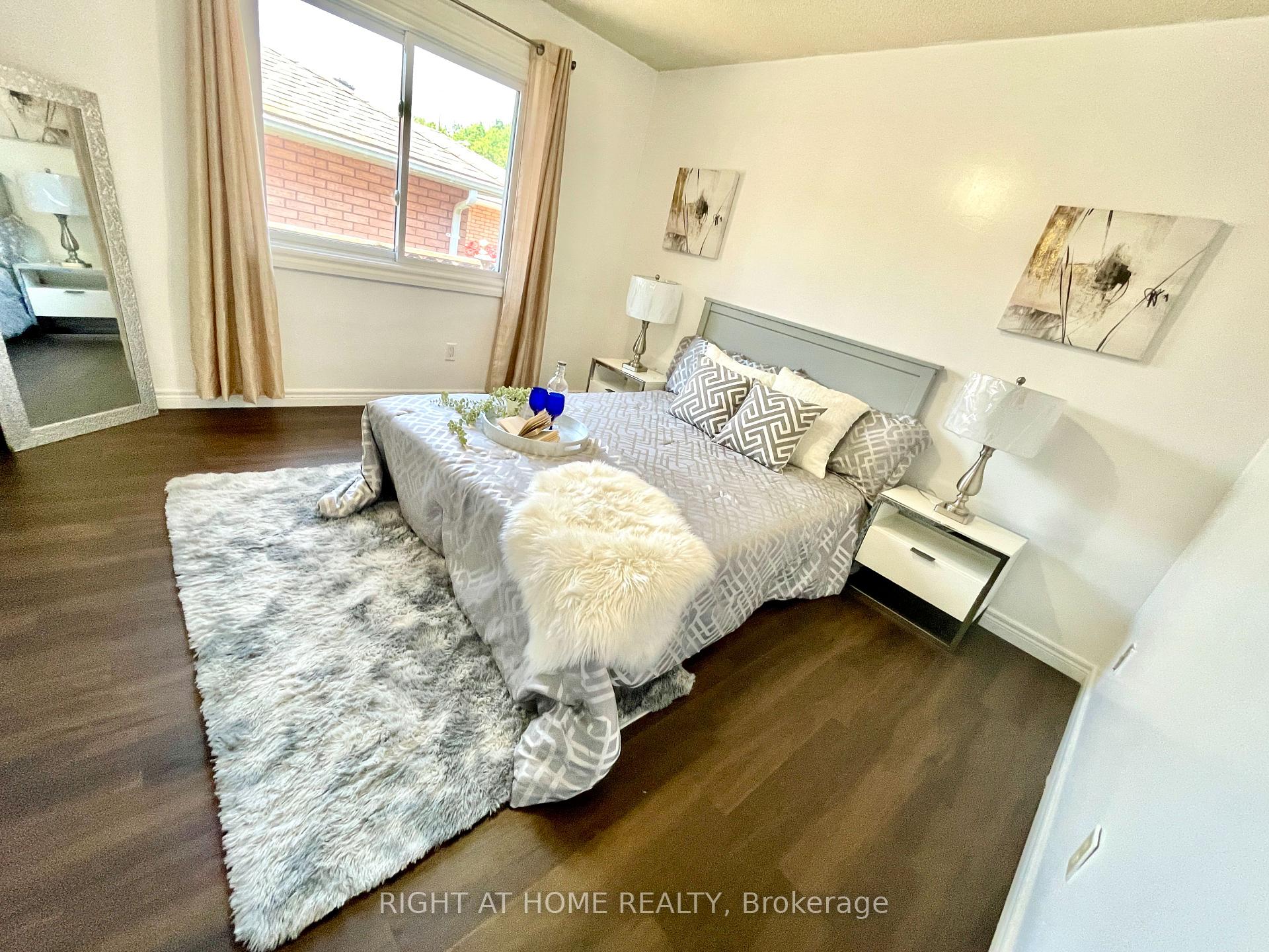 Photo 21 of 941 Victoria Street, Midland — HOMEH