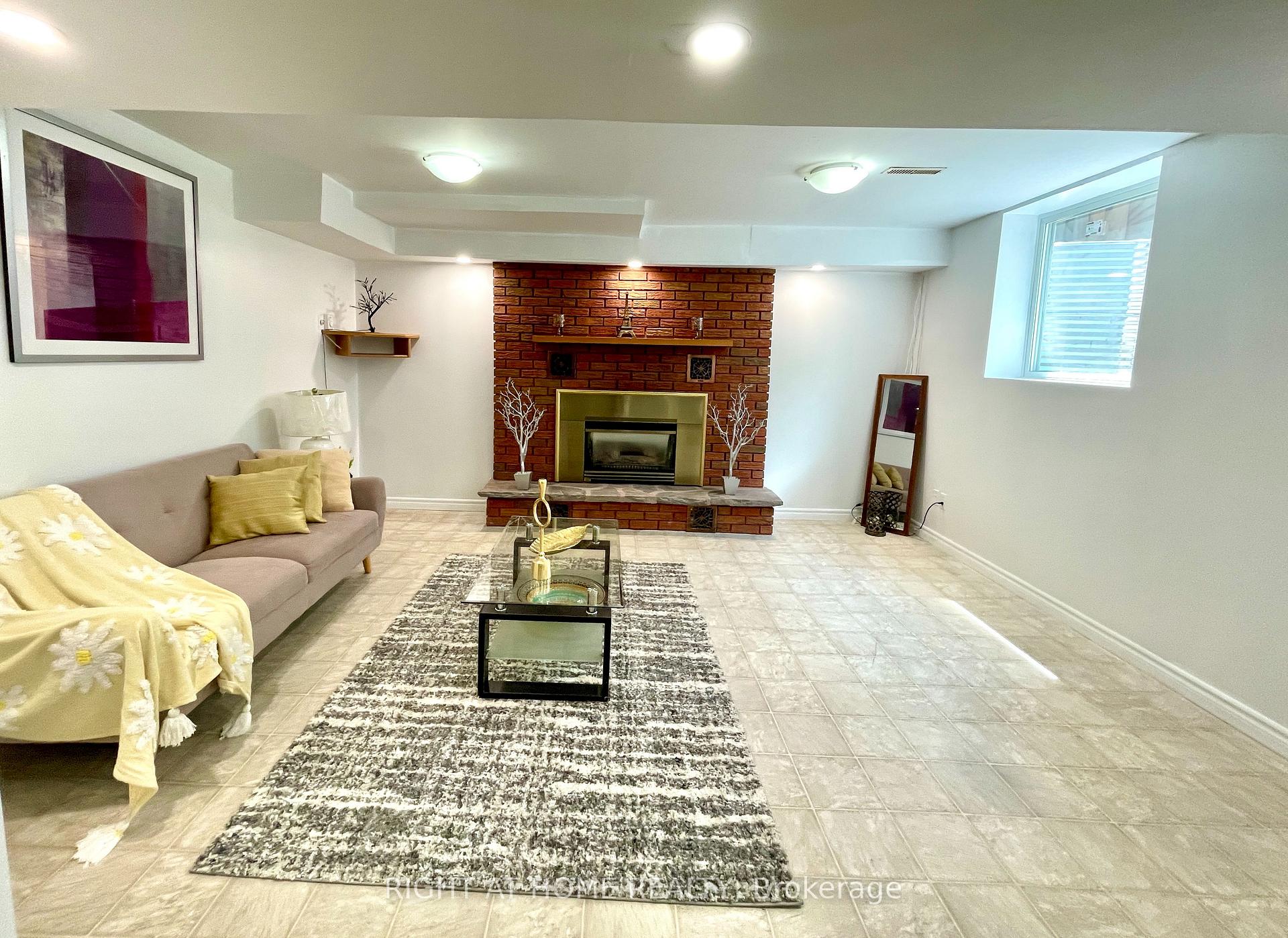 Photo 30 of 941 Victoria Street, Midland — HOMEH
