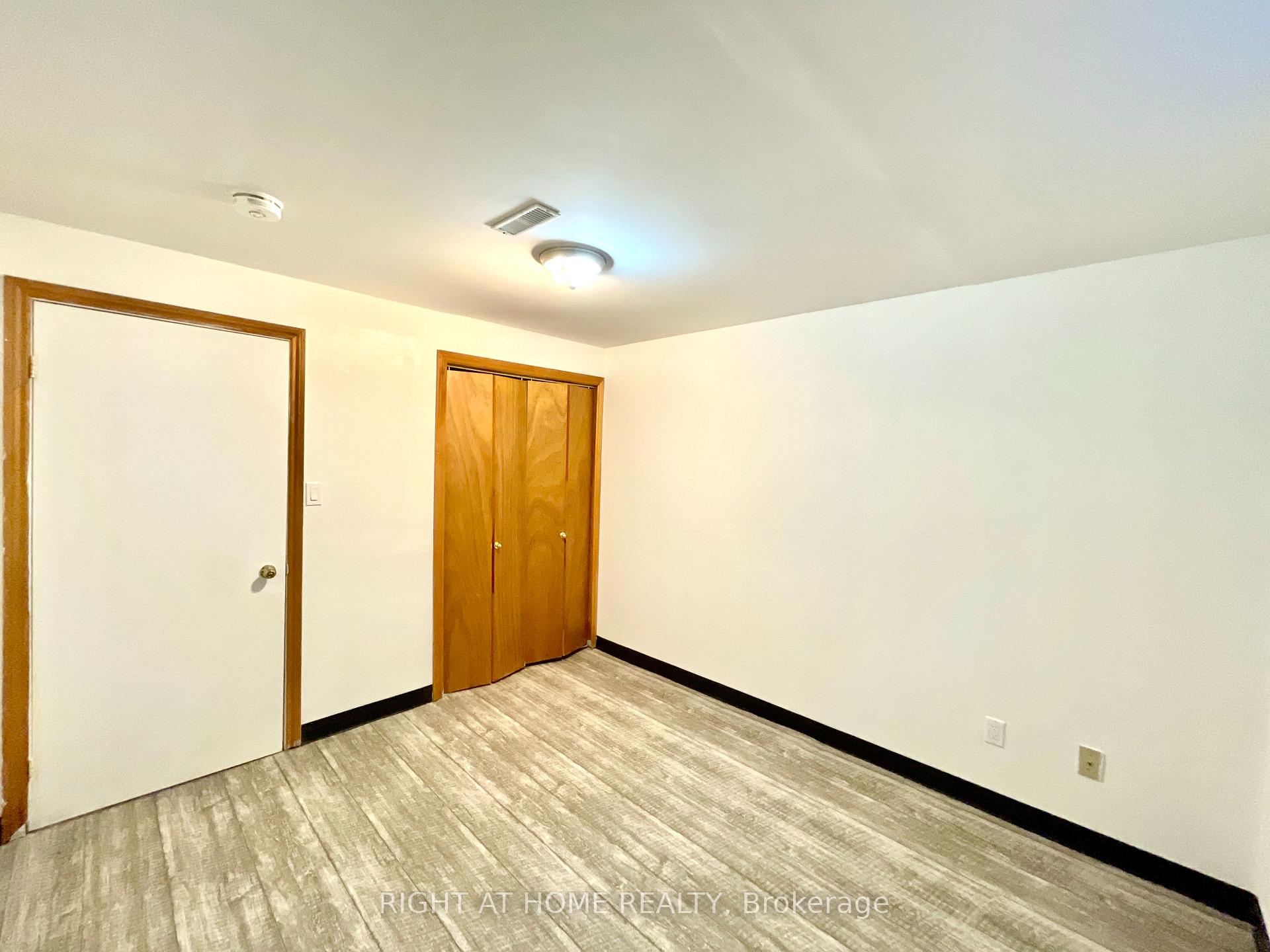 Photo 38 of 941 Victoria Street, Midland — HOMEH