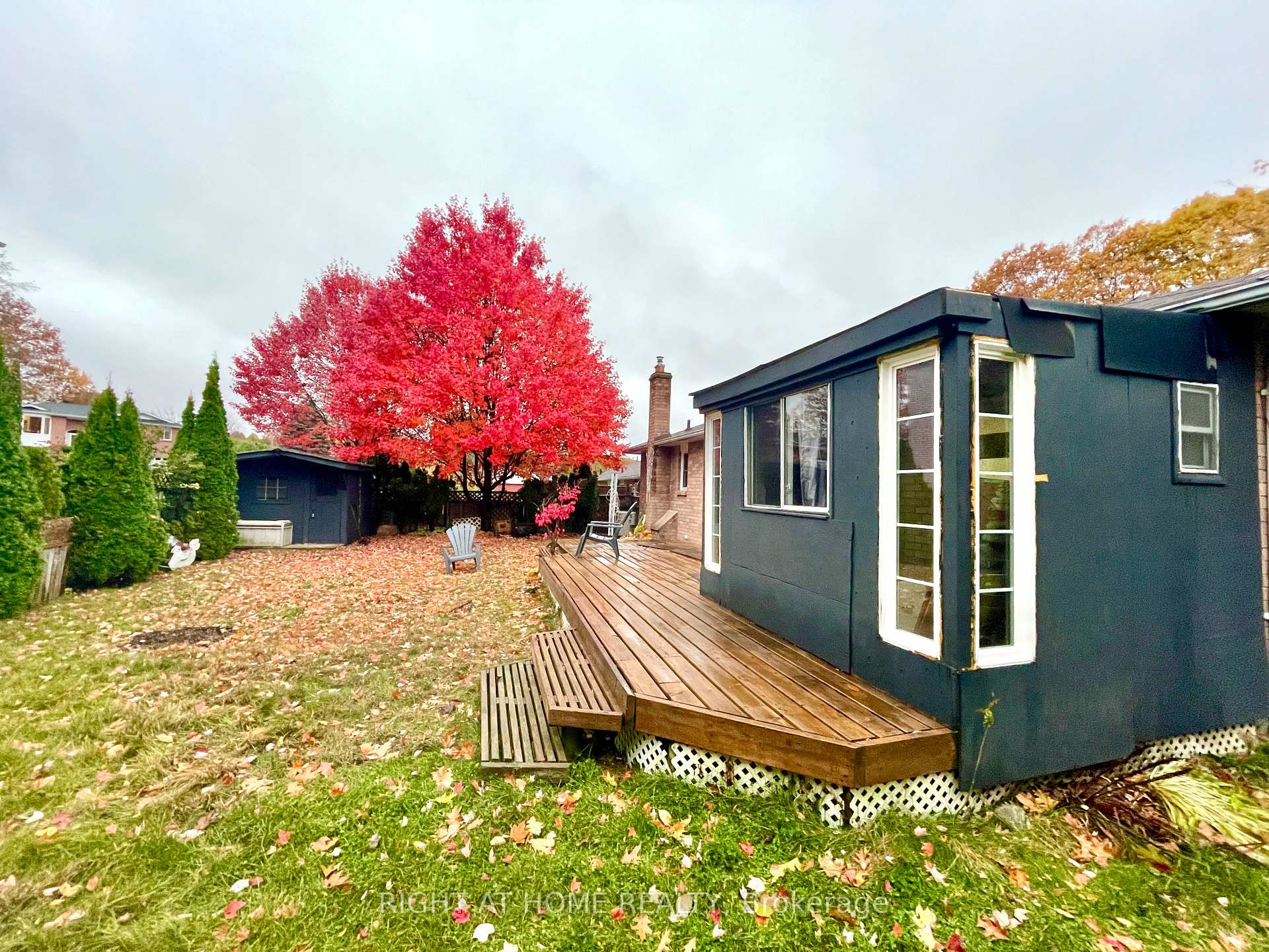 Photo 45 of 941 Victoria Street, Midland — HOMEH