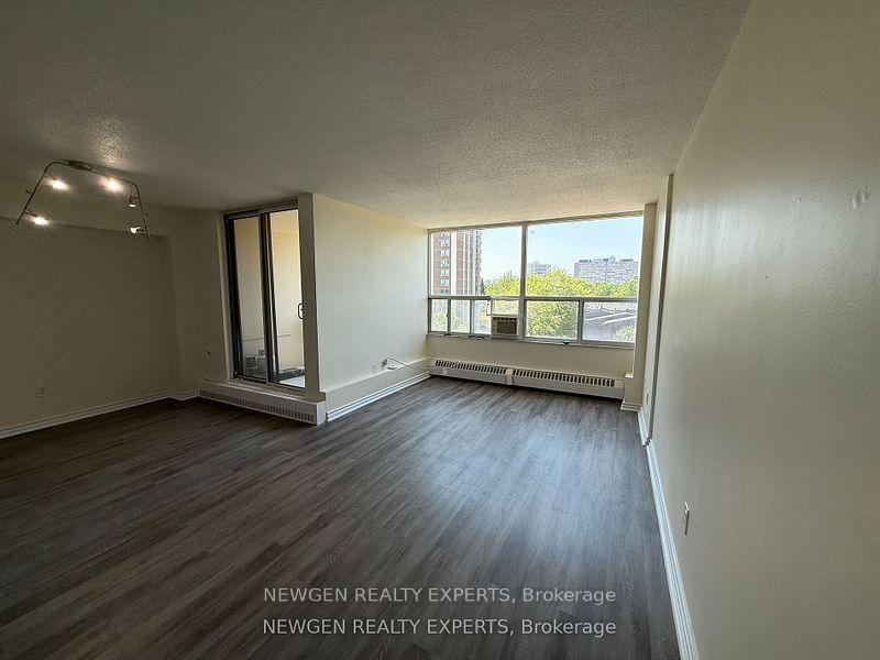 Photo 4 of Unit 512, 5 Vicora Linkway Way, Toronto, Flemingdon Park — HOMEH