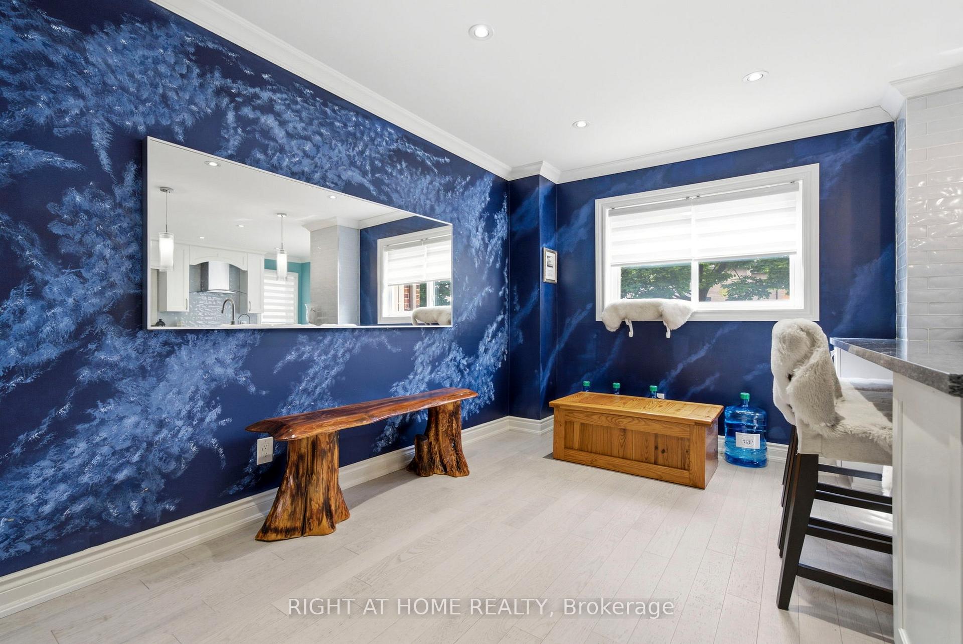 Photo 10 of 7 Polygon Court, Brampton, Heart Lake West — HOMEH