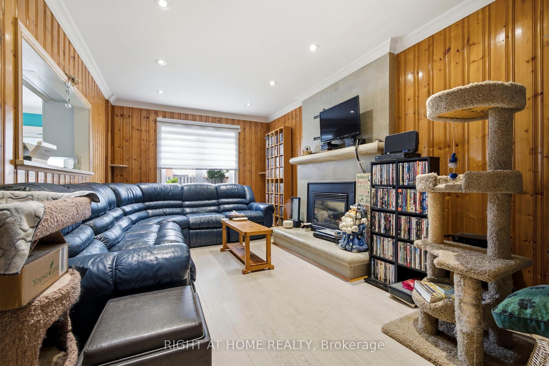 Photo 21 of 7 Polygon Court, Brampton, Heart Lake West — HOMEH