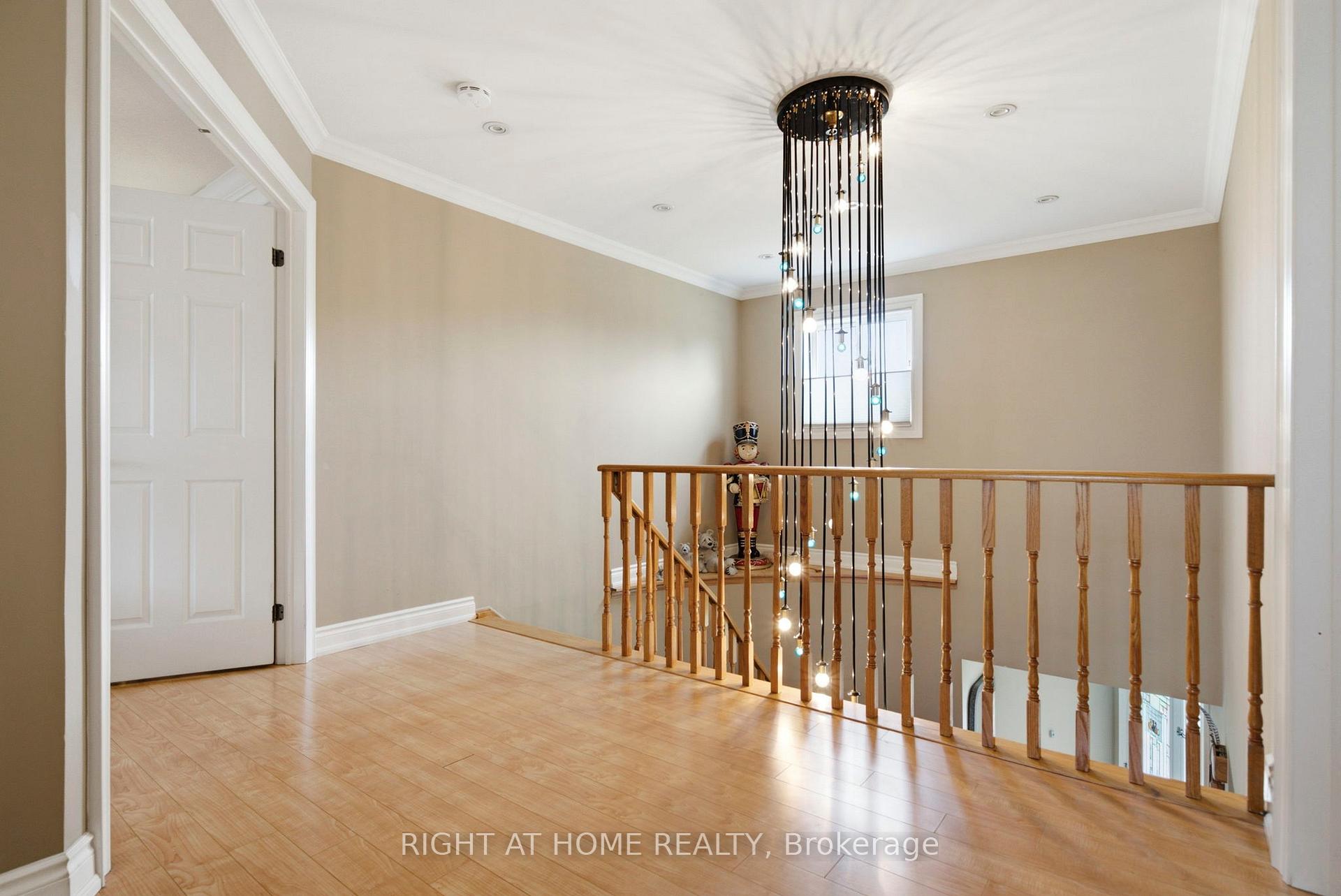 Photo 25 of 7 Polygon Court, Brampton, Heart Lake West — HOMEH