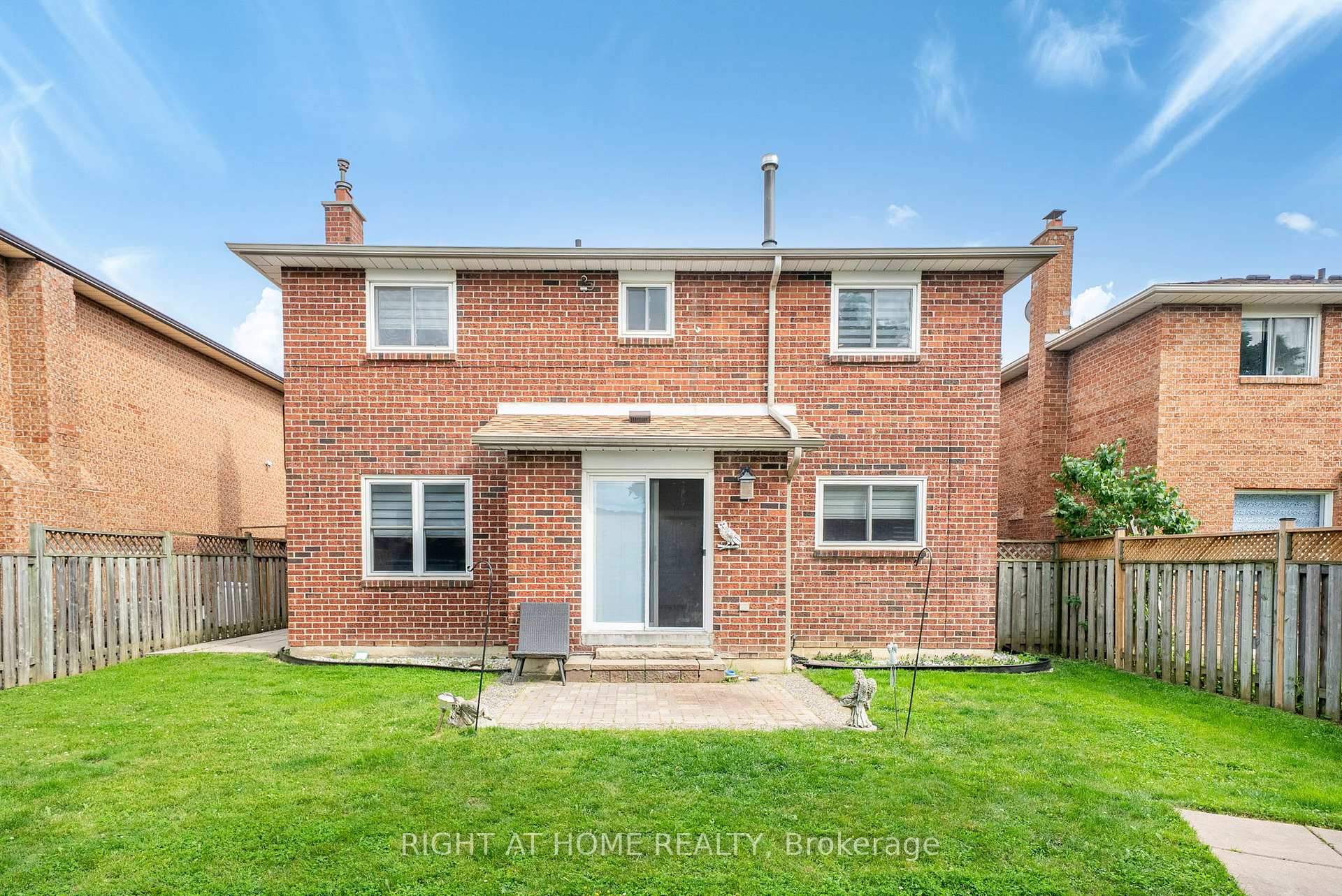 Photo 37 of 7 Polygon Court, Brampton, Heart Lake West — HOMEH