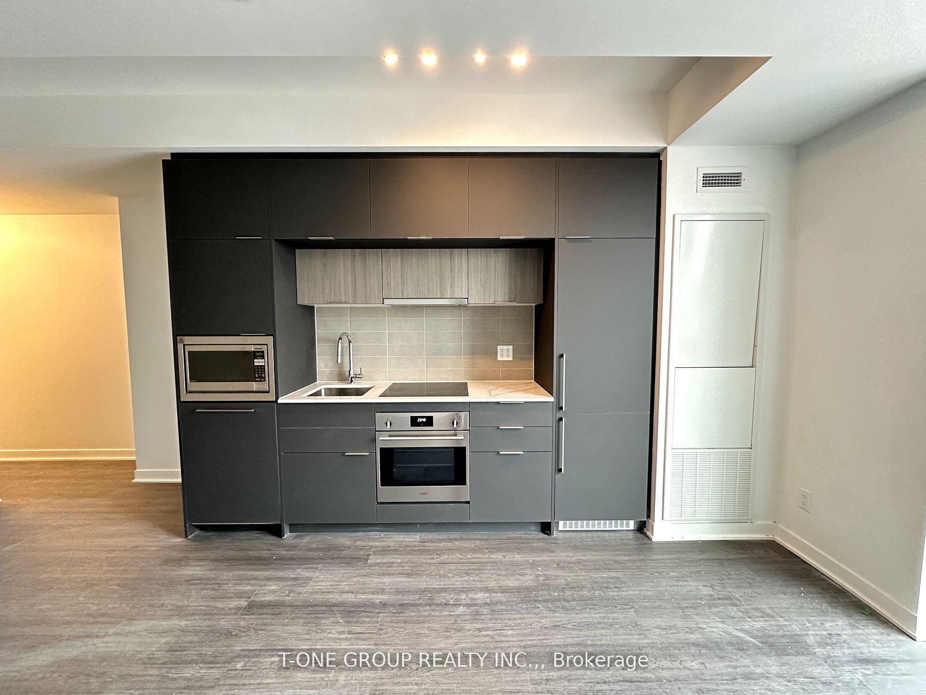 Photo 5 of Unit 803, 185 Alberta Avenue, Toronto, Oakwood Village — HOMEH