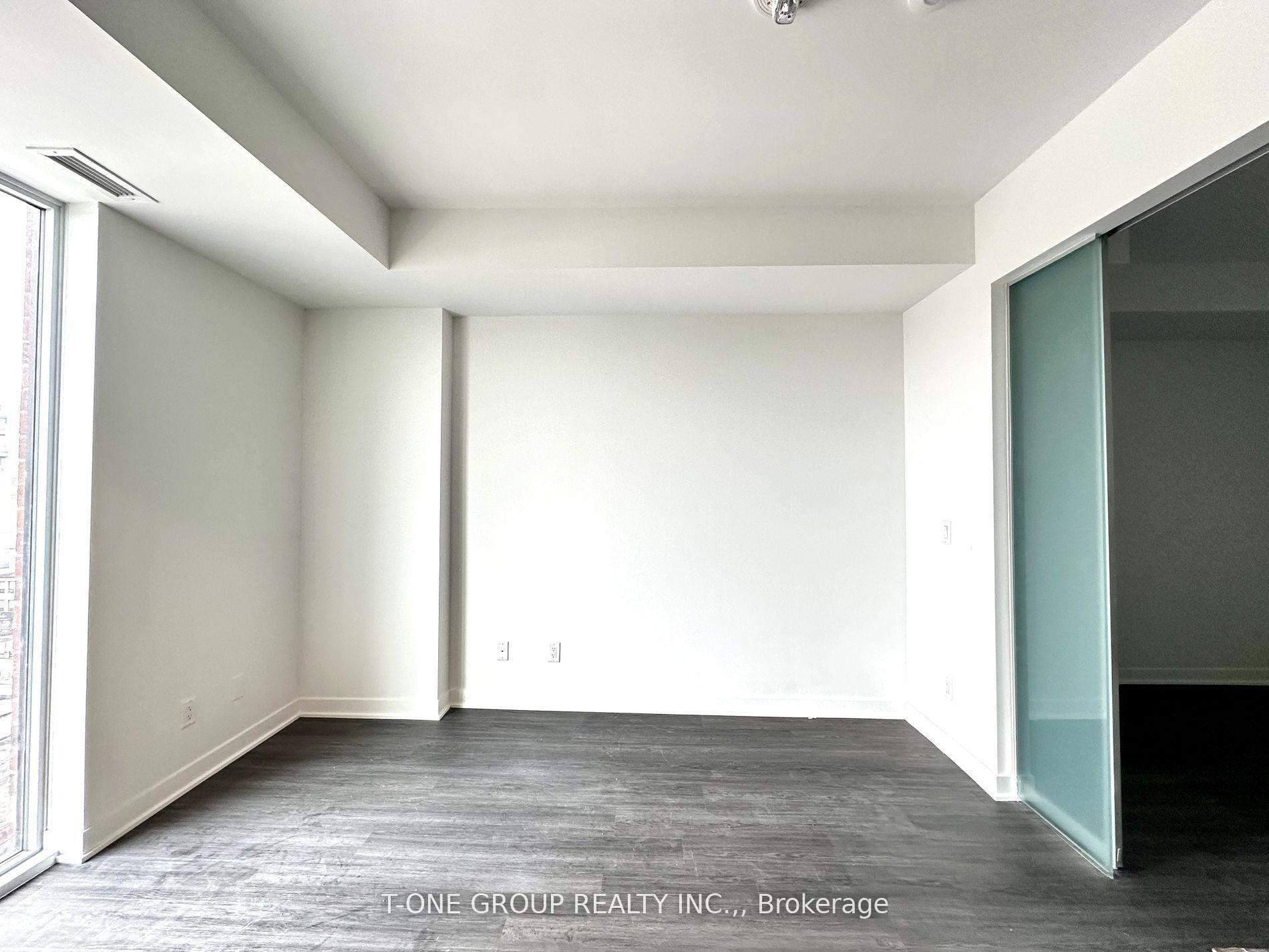 Photo 9 of Unit 803, 185 Alberta Avenue, Toronto, Oakwood Village — HOMEH