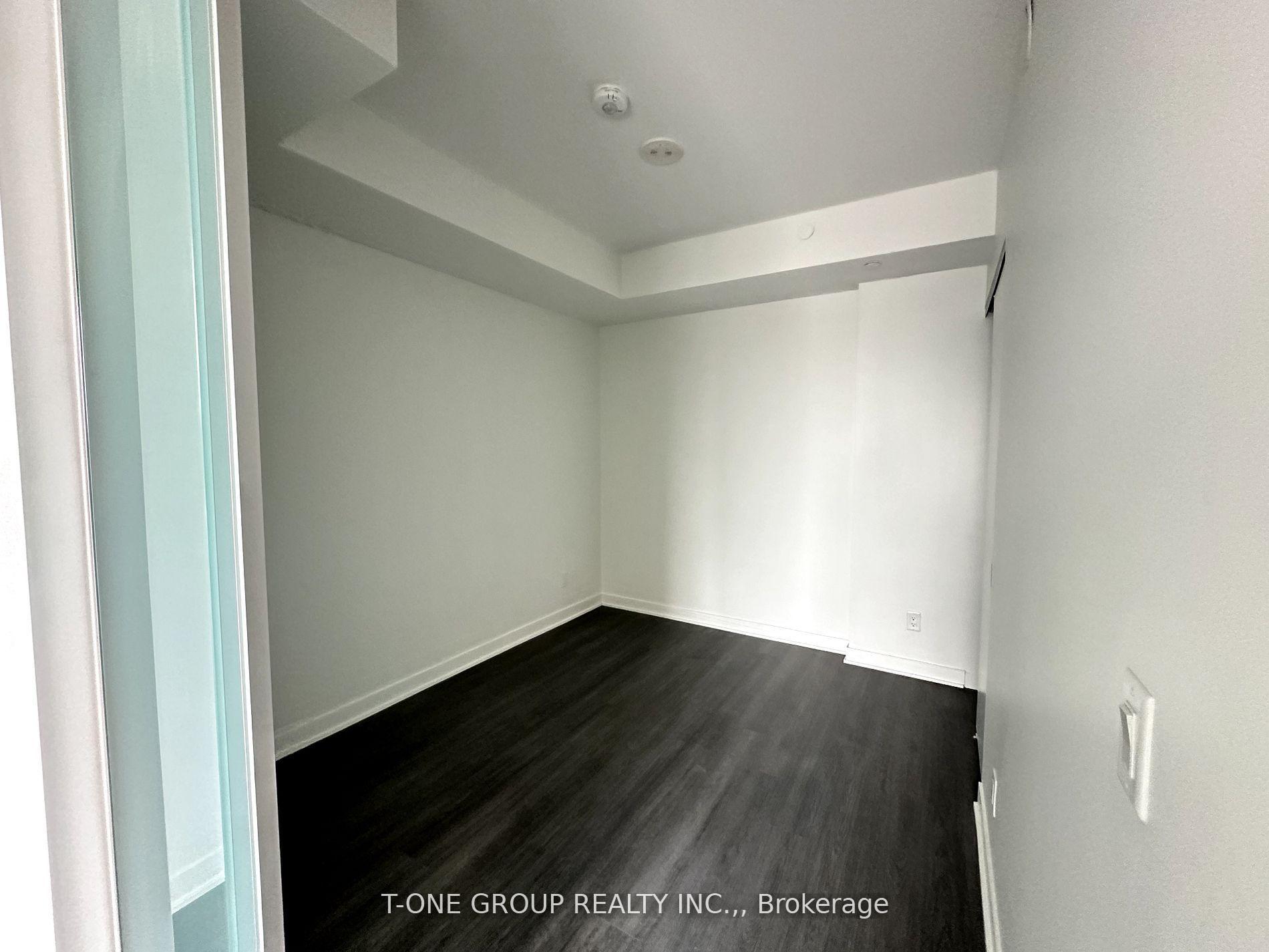 Photo 11 of Unit 803, 185 Alberta Avenue, Toronto, Oakwood Village — HOMEH