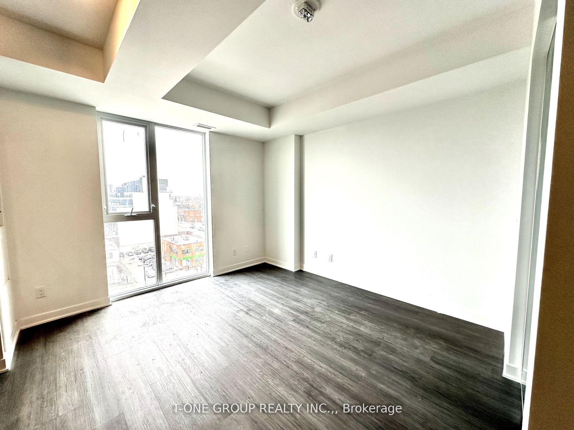 Photo 12 of Unit 803, 185 Alberta Avenue, Toronto, Oakwood Village — HOMEH