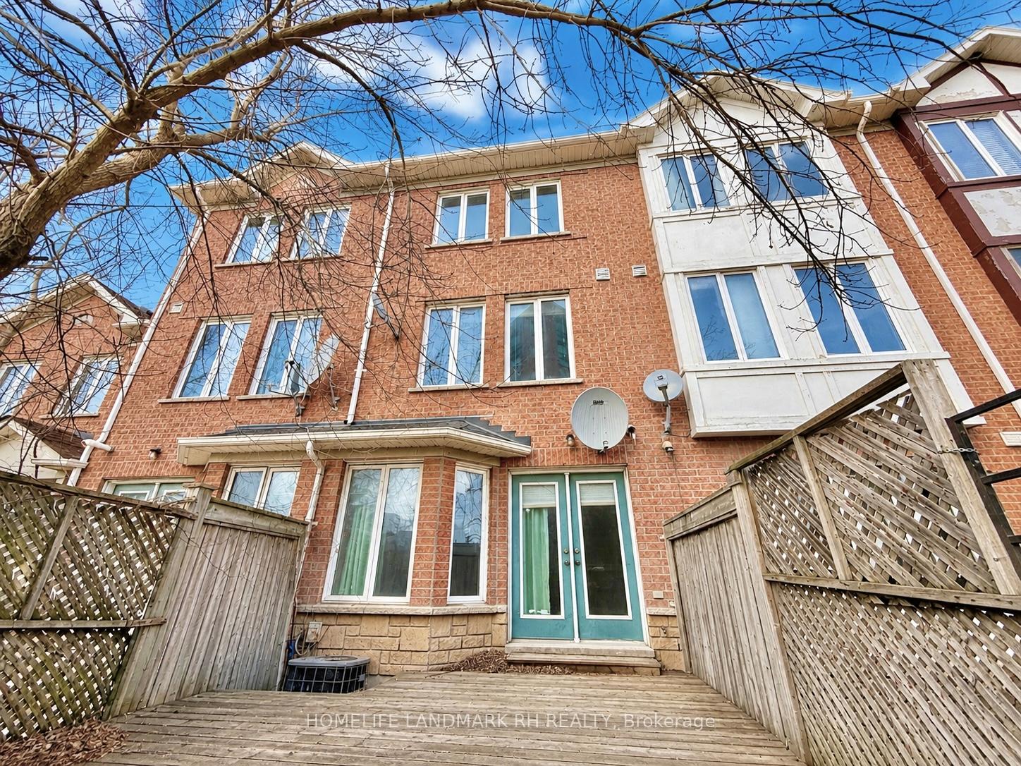 Photo 16 of 5 Coburg Crescent, Richmond Hill, Langstaff — HOMEH
