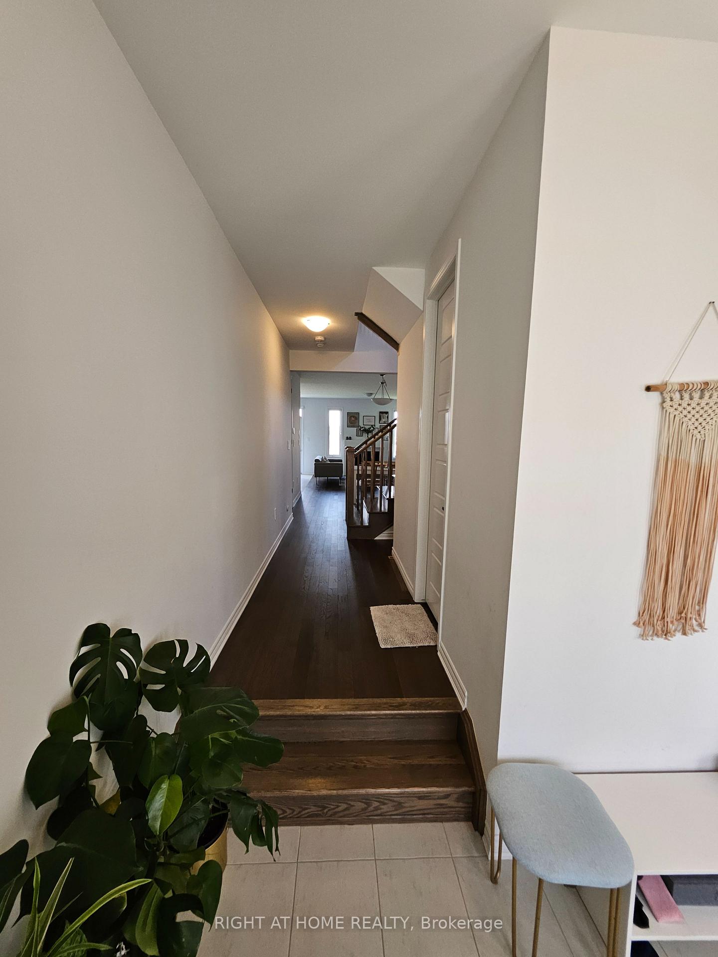 Photo 3 of Unit Upper, 1615 Severn Drive, Milton, Bowes — HOMEH