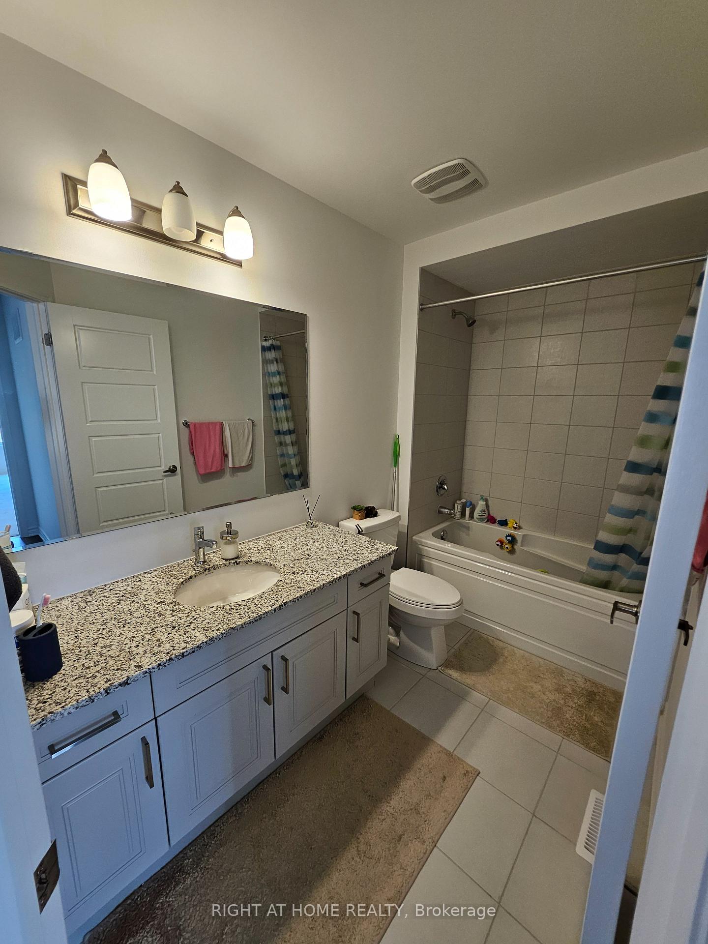 Photo 17 of Unit Upper, 1615 Severn Drive, Milton, Bowes — HOMEH