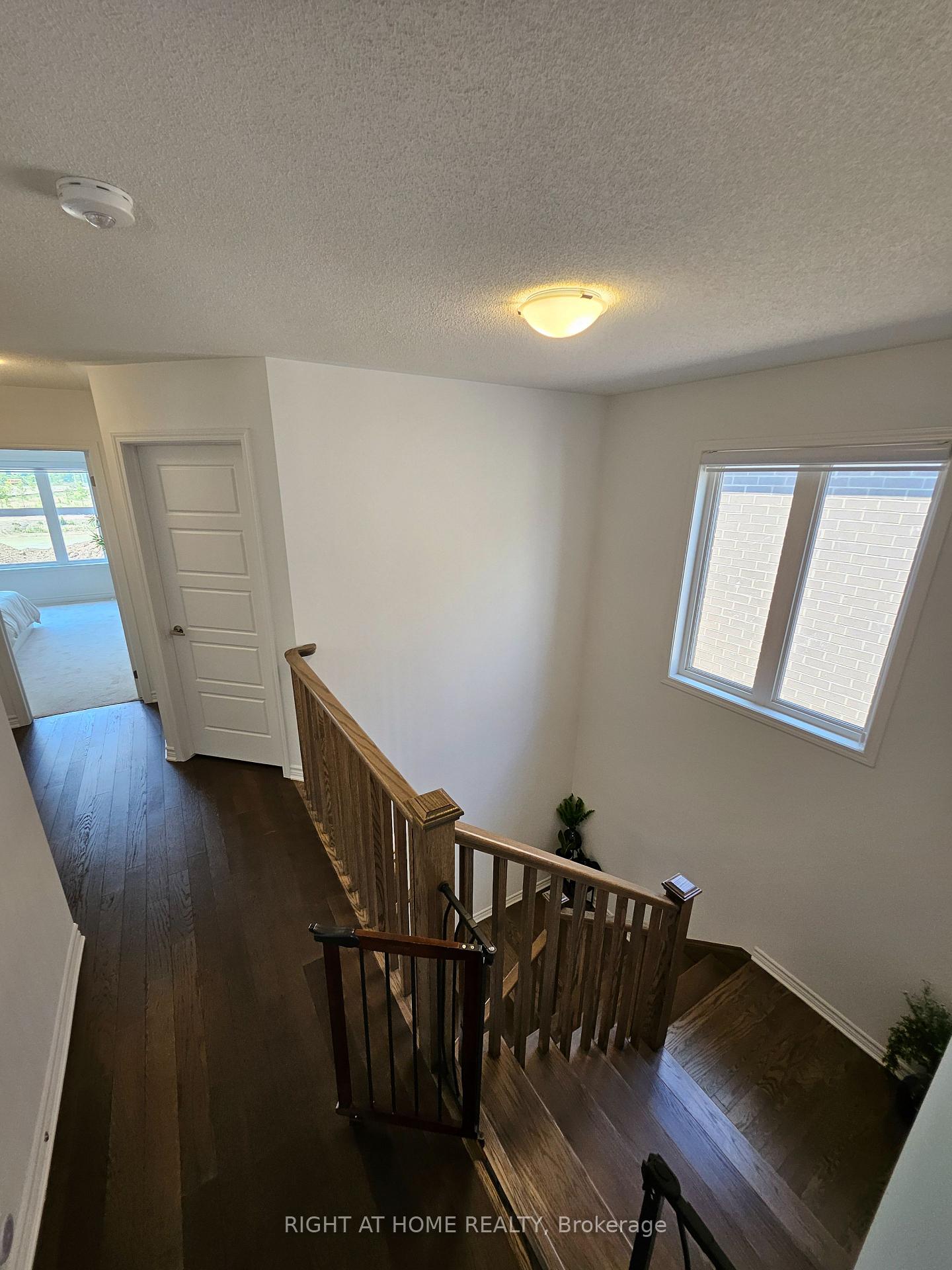 Photo 22 of Unit Upper, 1615 Severn Drive, Milton, Bowes — HOMEH