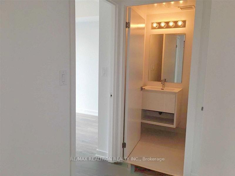 Photo 3 of Unit 910, 159 Wellesley Street E, Toronto, Cabbagetown-South St. James Town — HOMEH