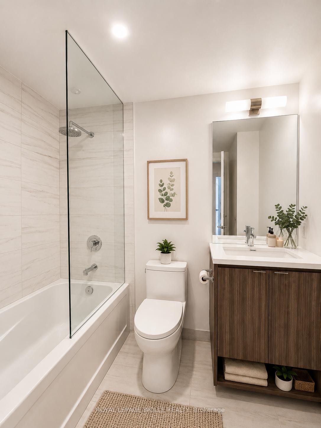 Photo 7 of Unit 6008, 55 Cooper Street, Toronto, Waterfront Communities — HOMEH