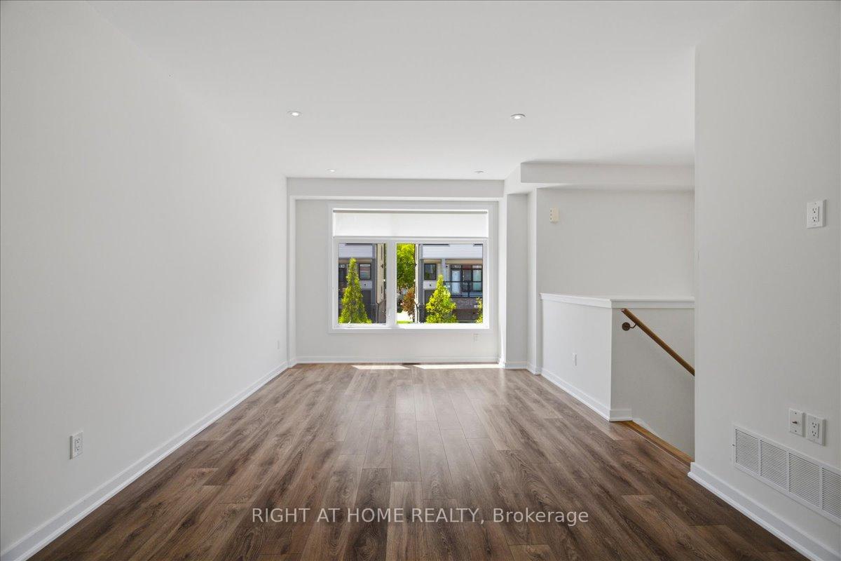 Photo 9 of 9 Bremont Way, Wasaga Beach — HOMEH