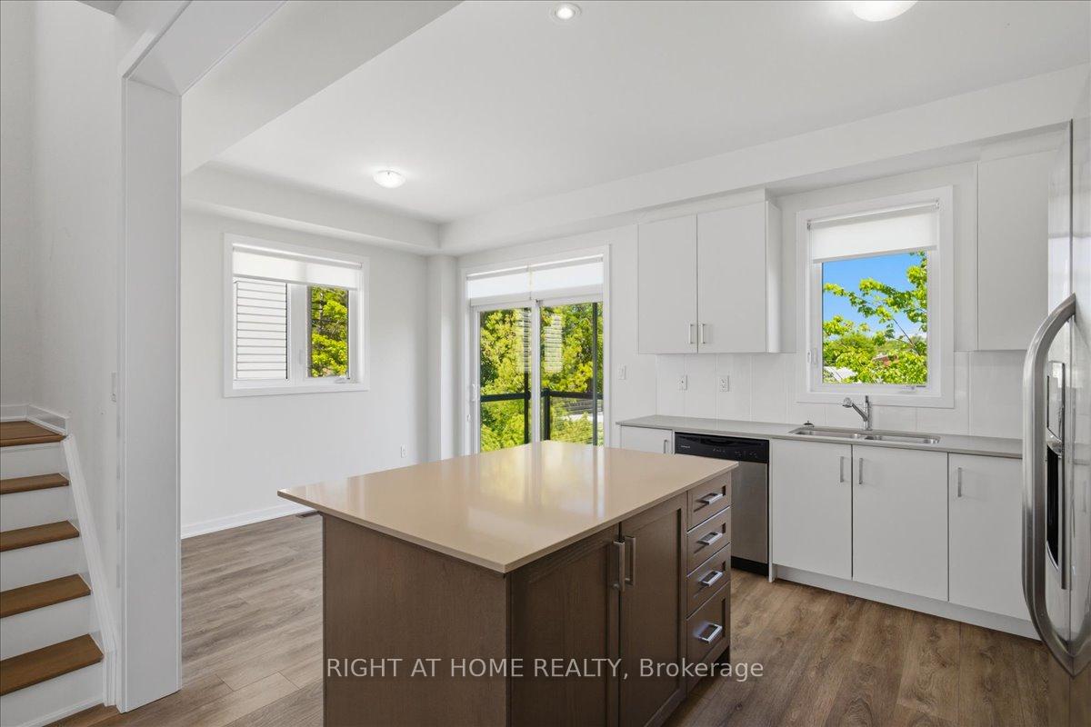 Photo 15 of 9 Bremont Way, Wasaga Beach — HOMEH