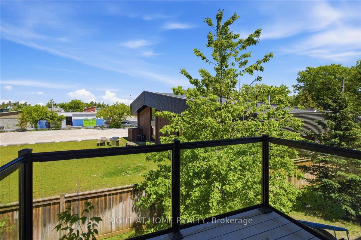 Photo 18 of 9 Bremont Way, Wasaga Beach — HOMEH